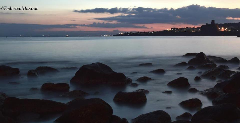 Acitrezza al tramonto..