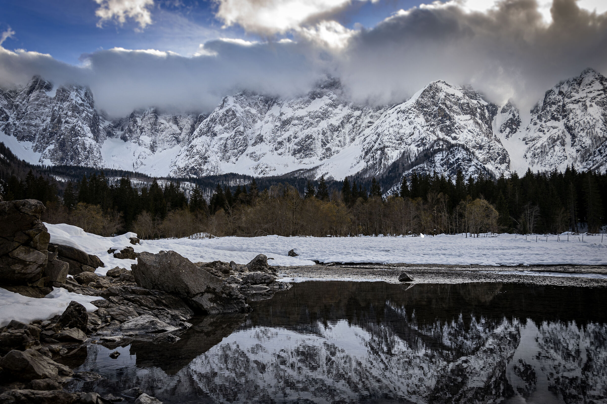 The mountain in its mirror