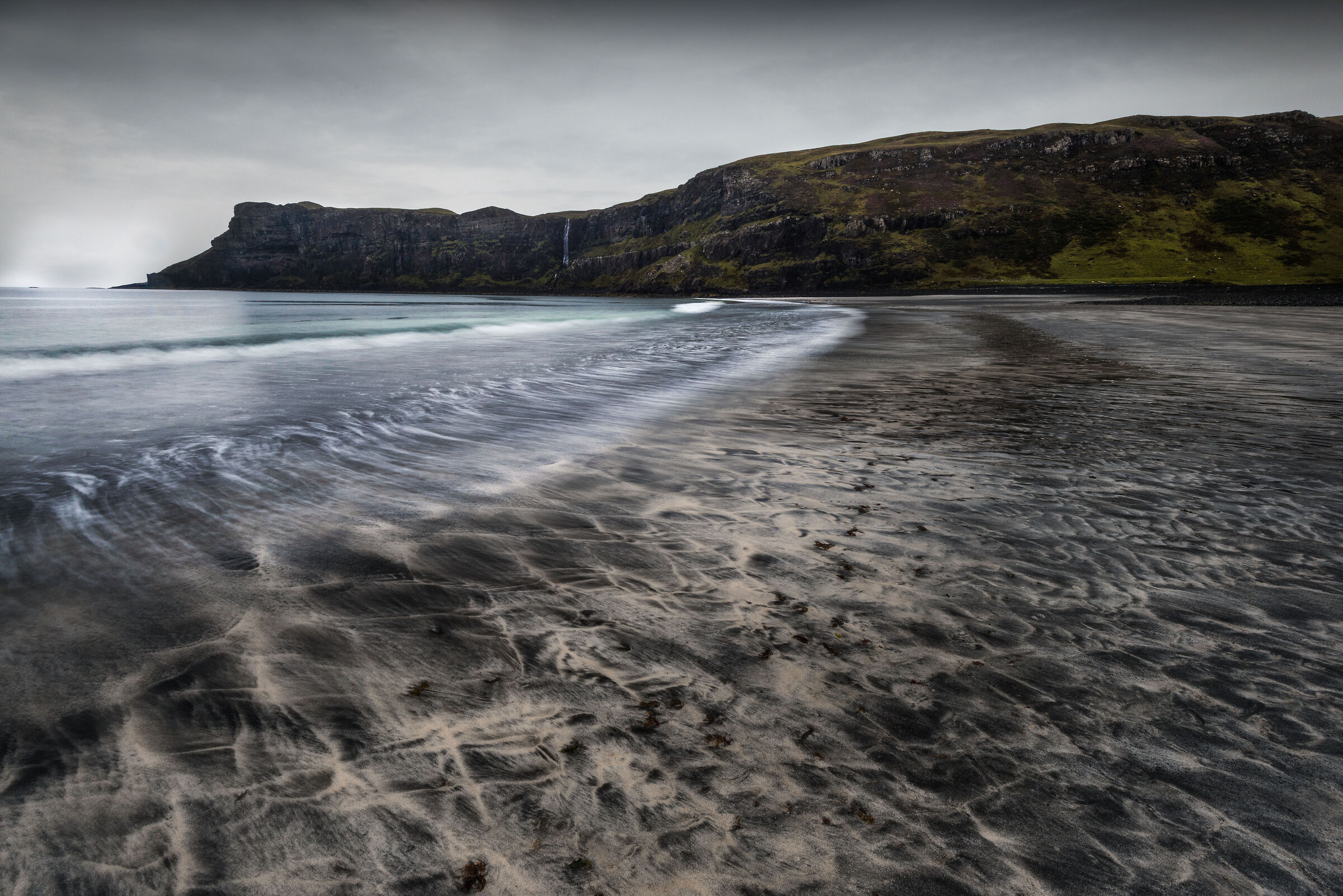Talisker Bay con la pioggia
