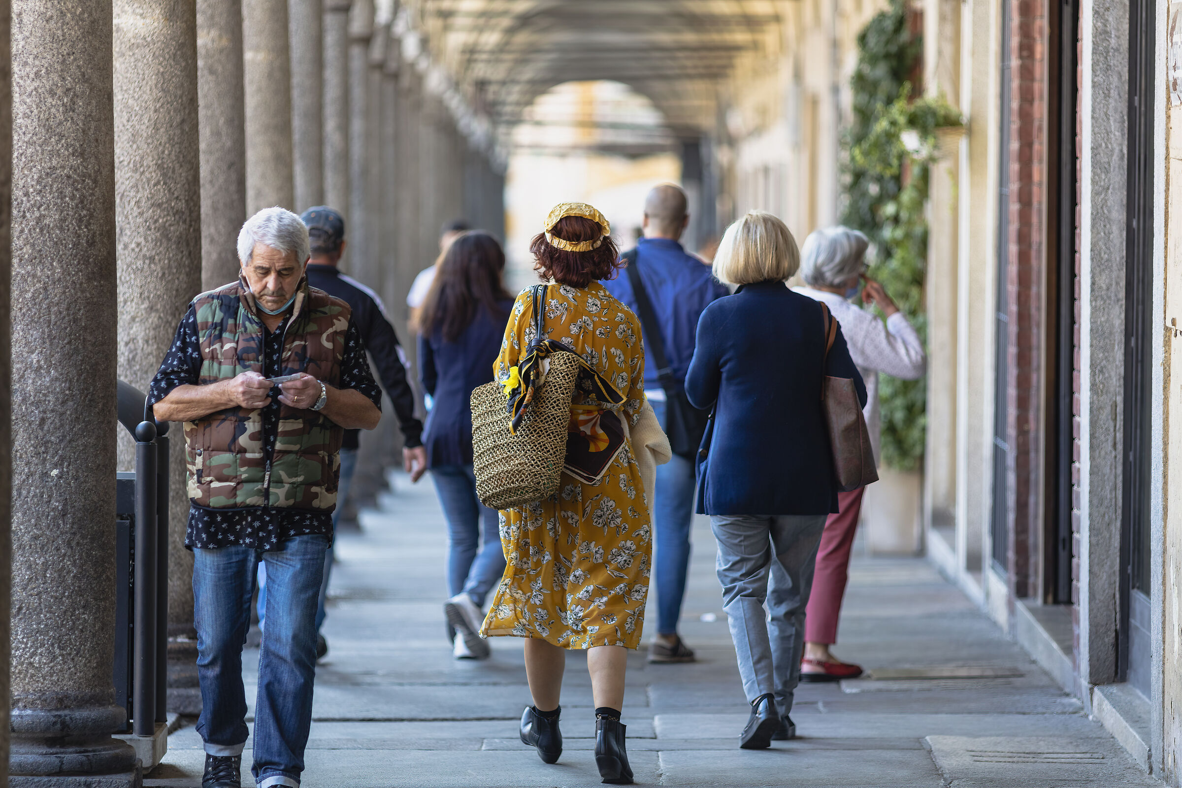 Walking without haste