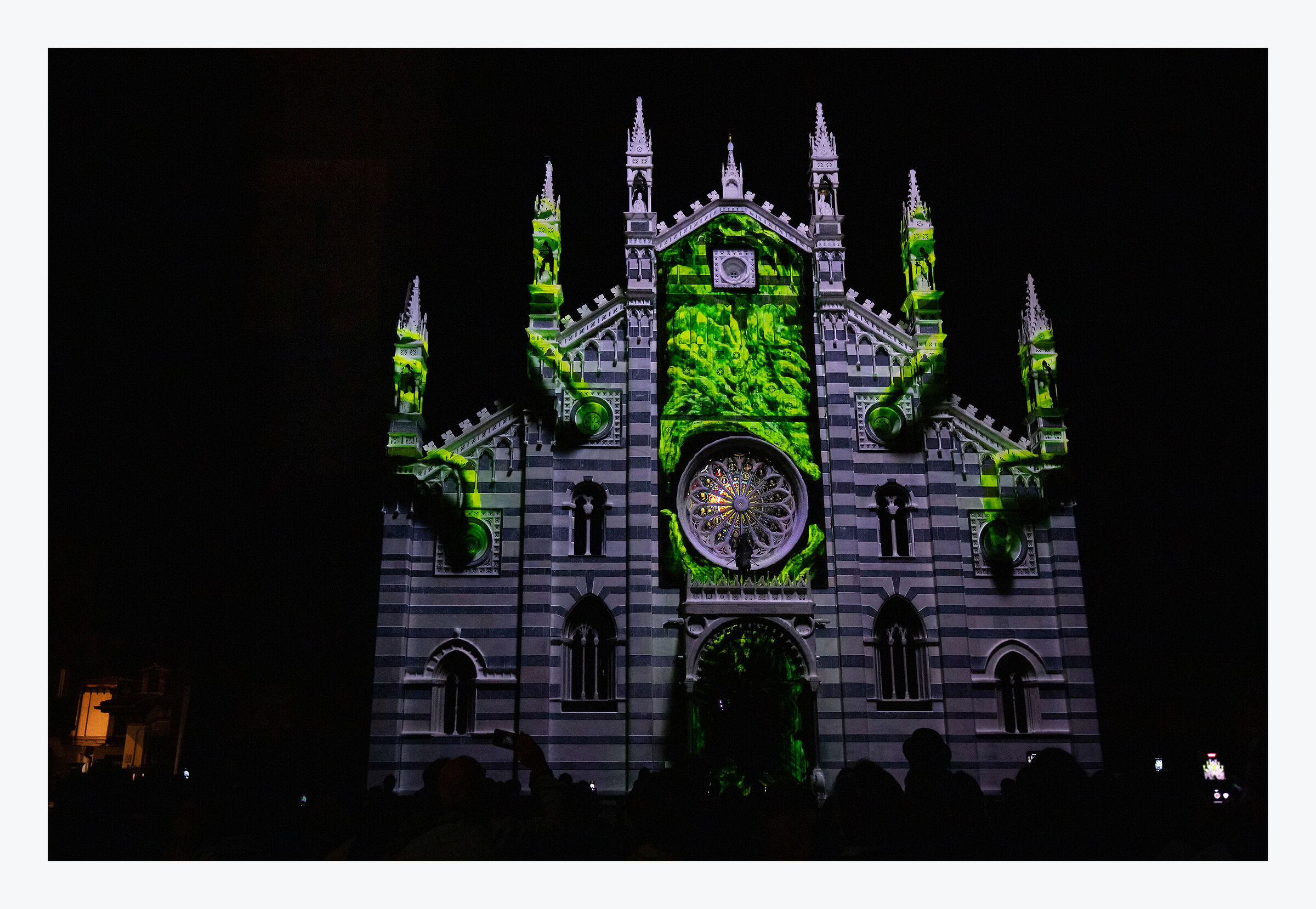 Duomo di Monza,  luci e colori per il Kernel festival