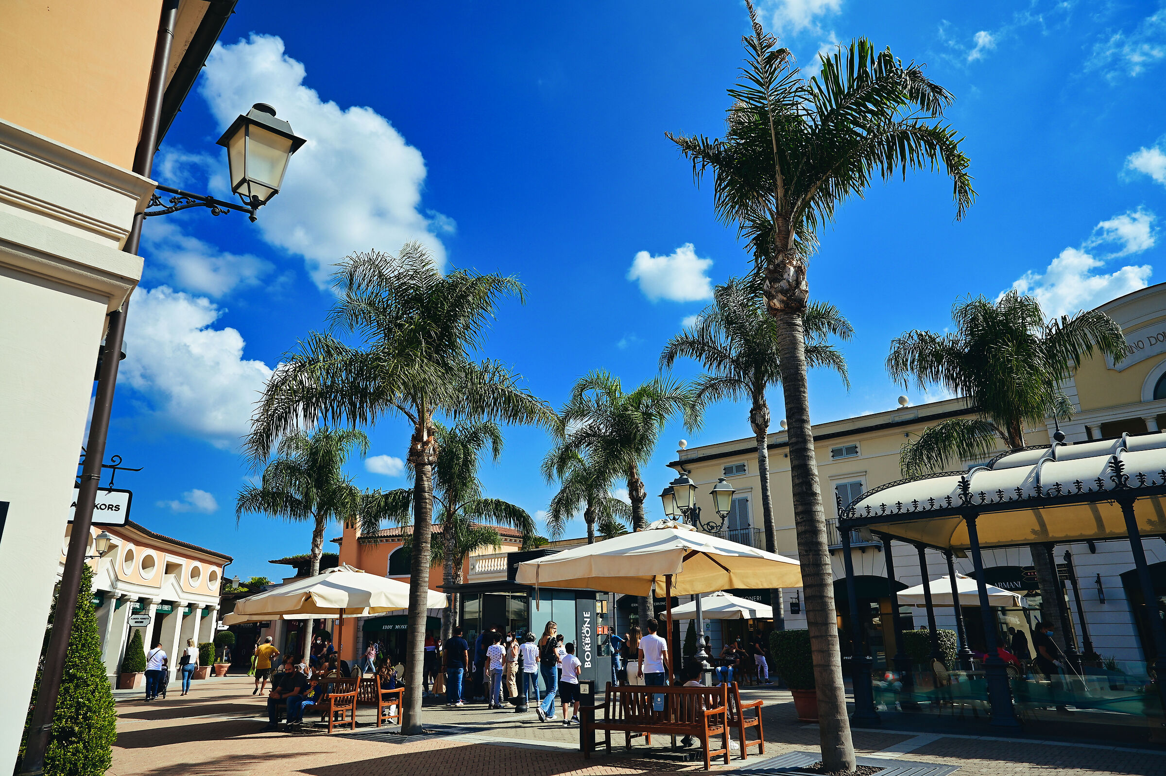 Outlet Village_2