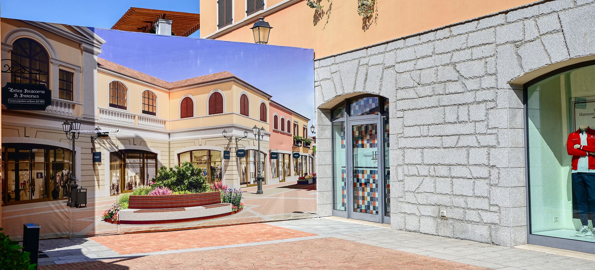 Outlet Village_9