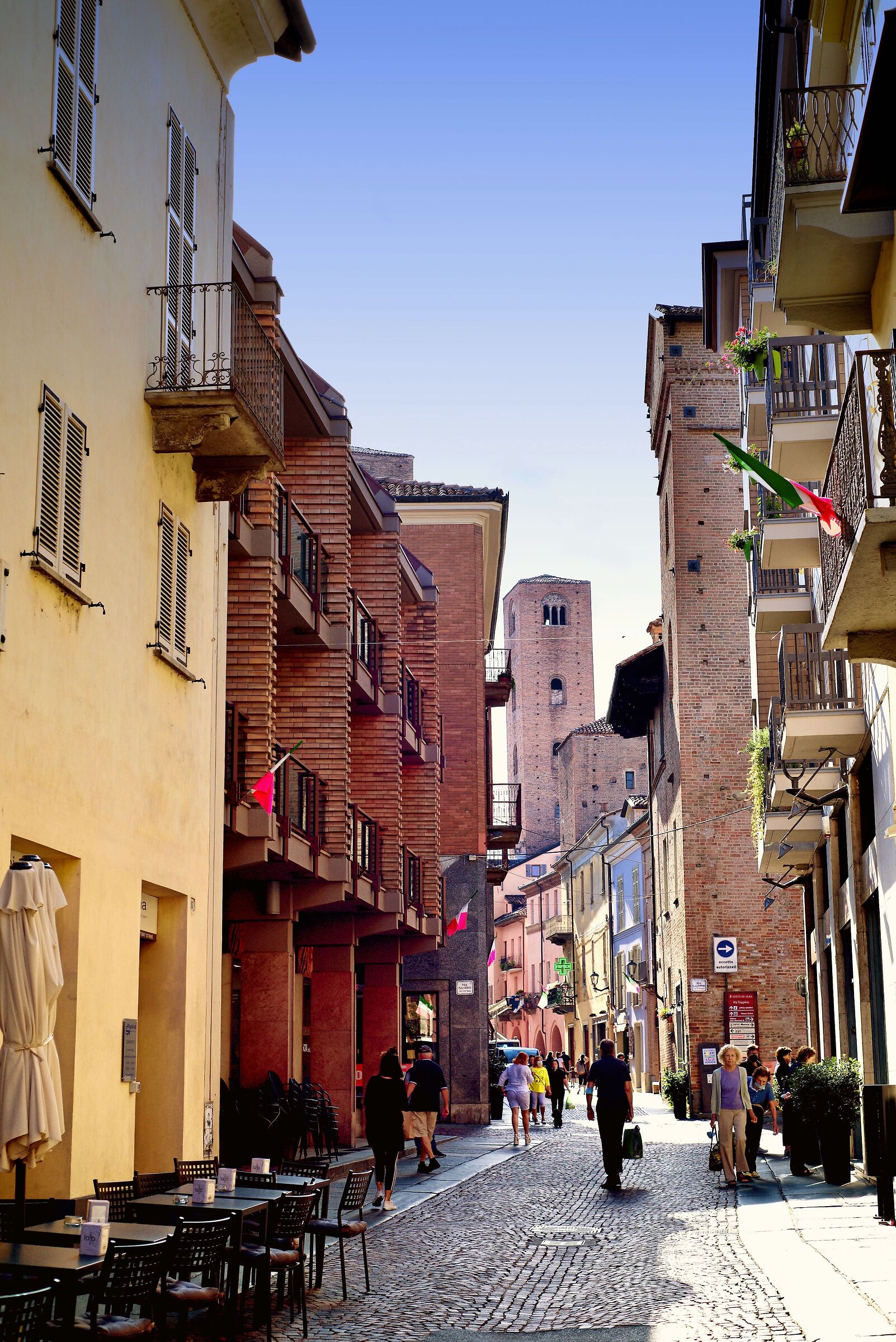 Alba via Cavour