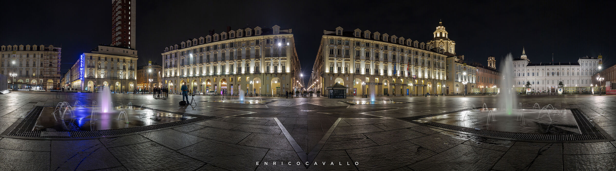 Piazza Castello, Torino, in notturna