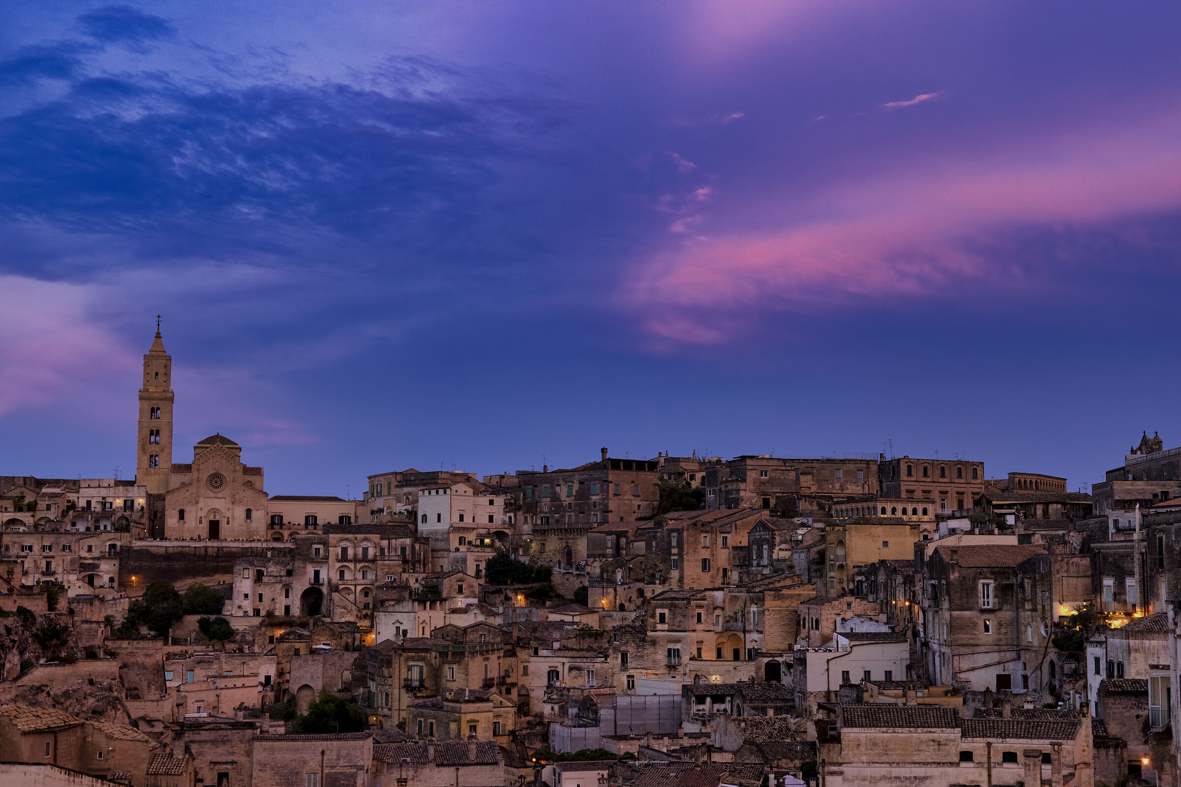 Matera ora blu