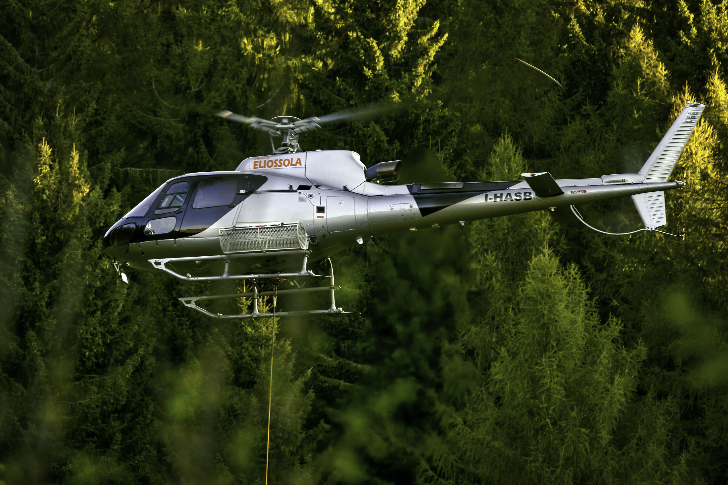 Mountain helicopter rescue