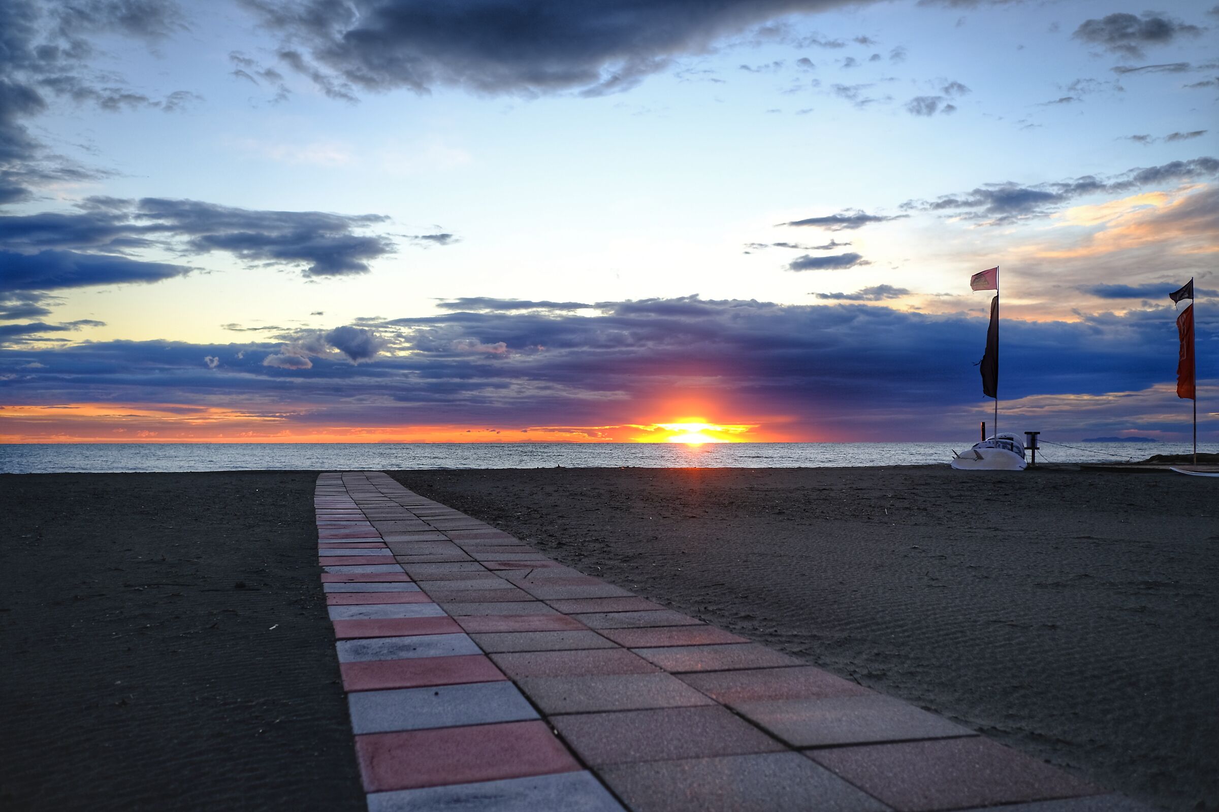 Towards the horizon