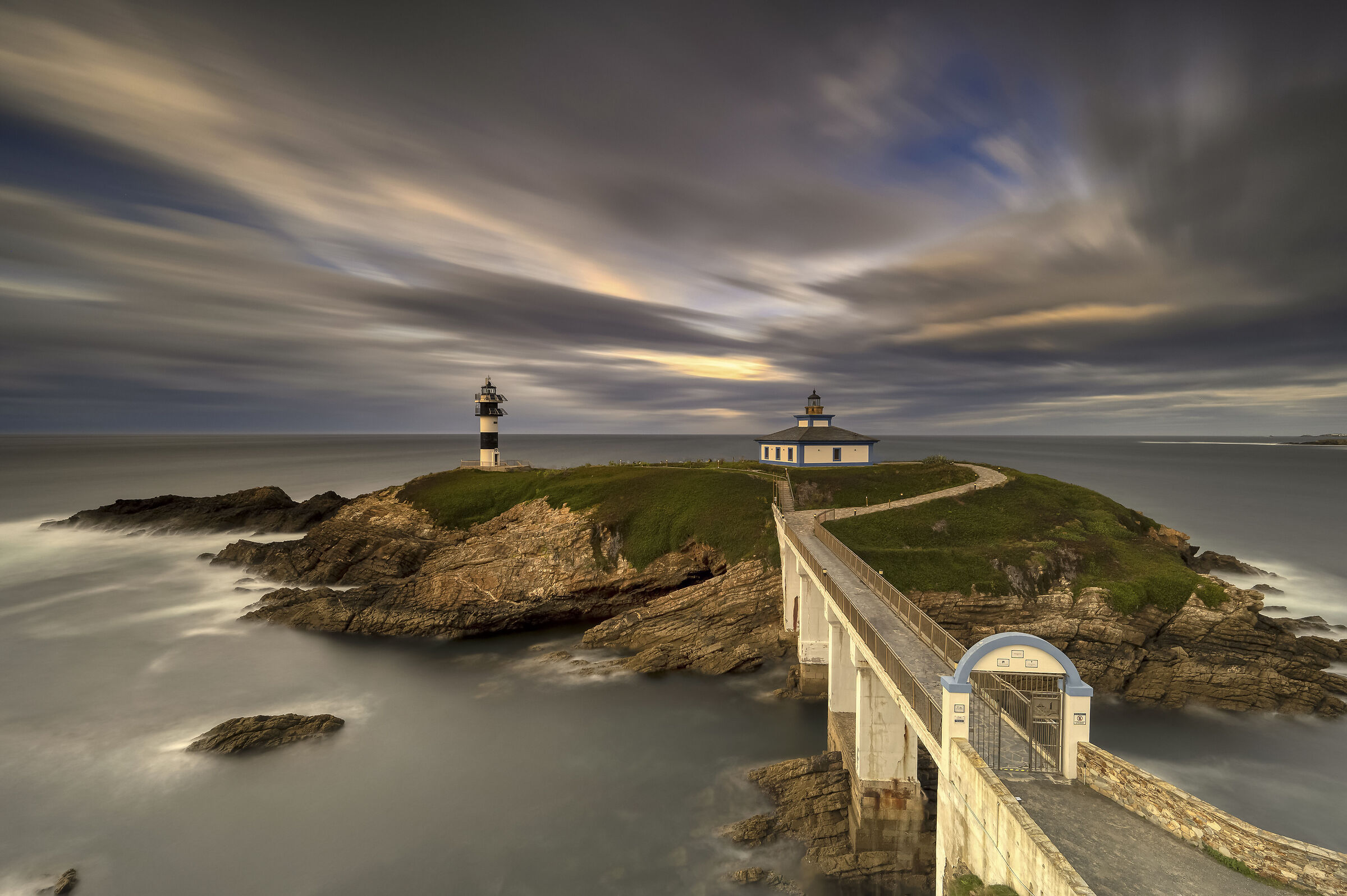 Il Faro di Illa Pancha-Asturie