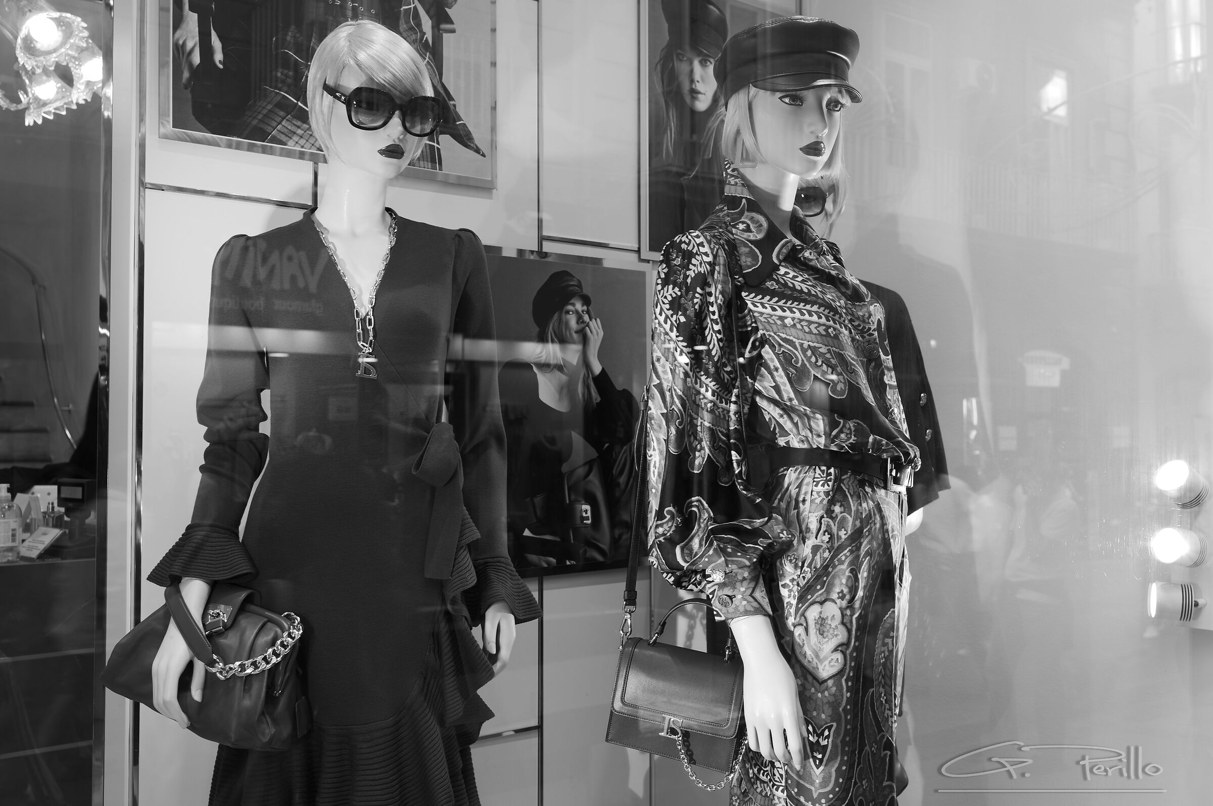 Models in showcases