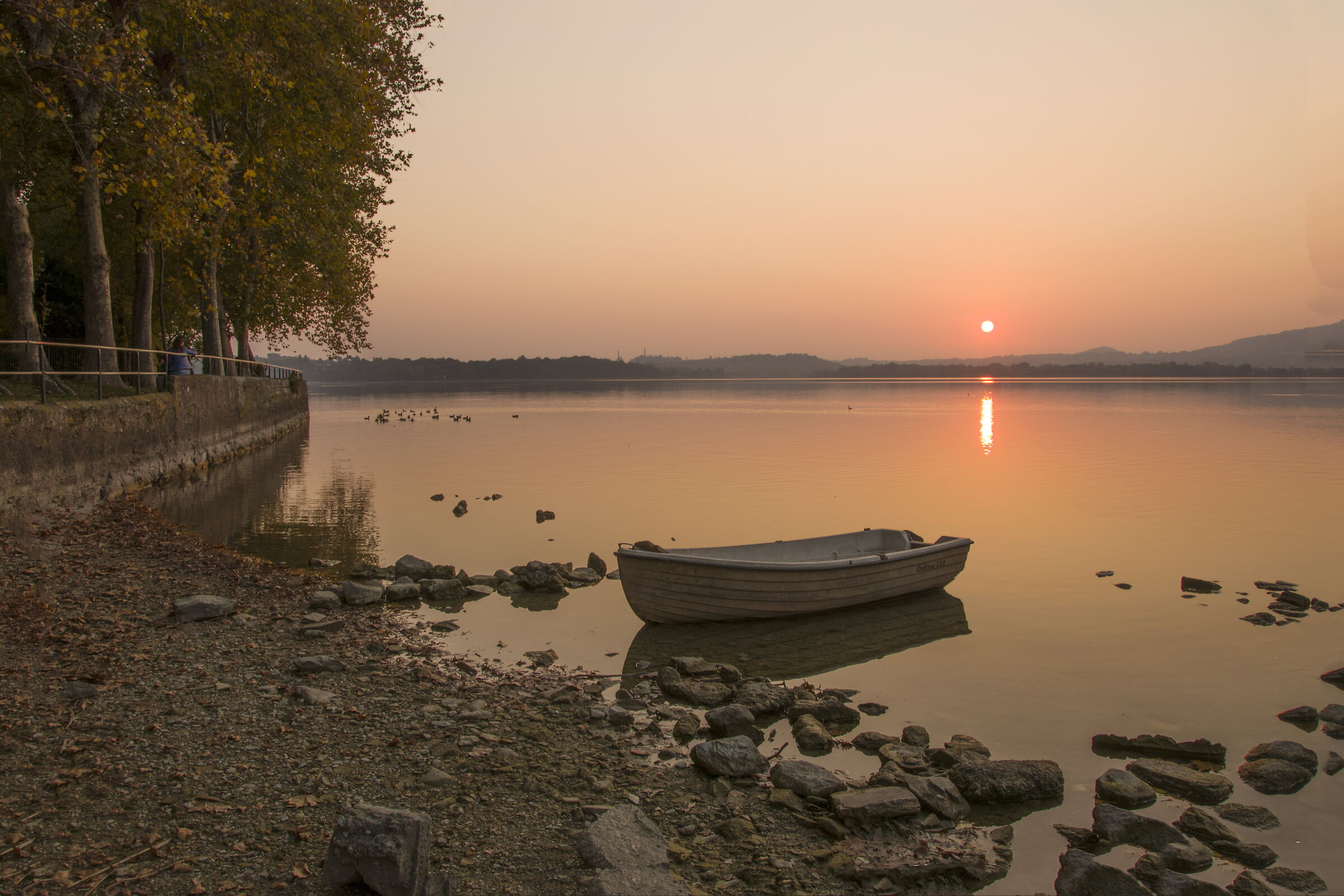 tramonto sul lago di Pusiano