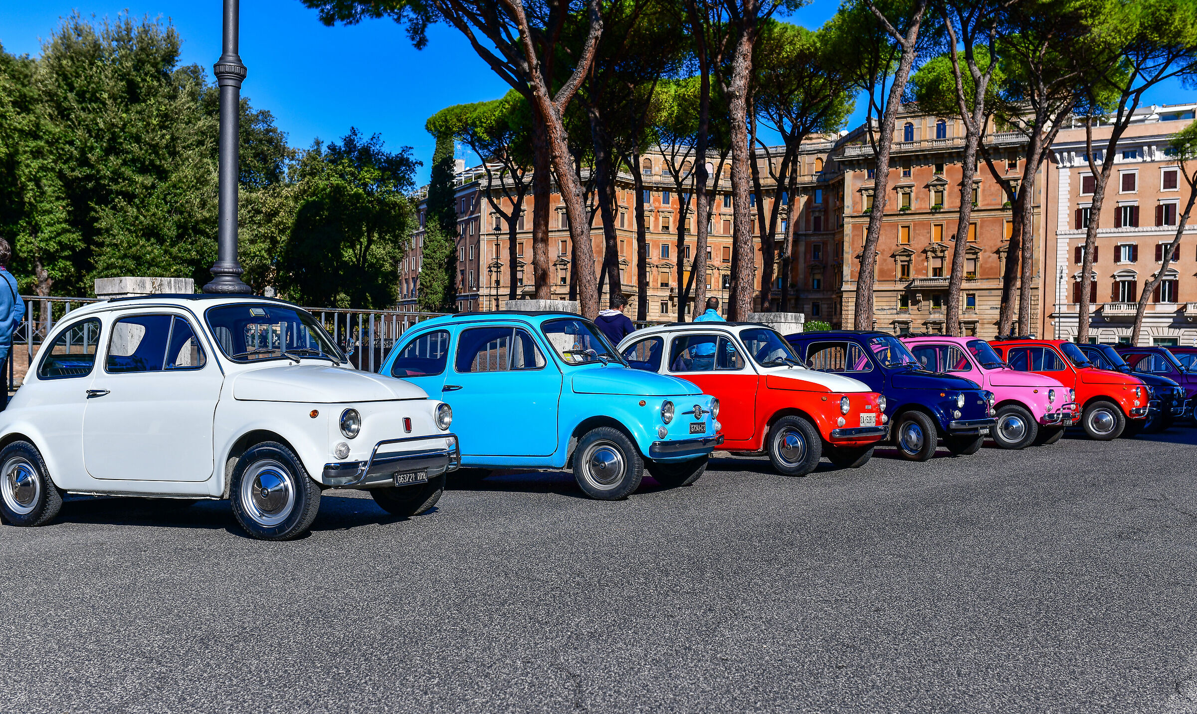 Parata di vecchie "500"