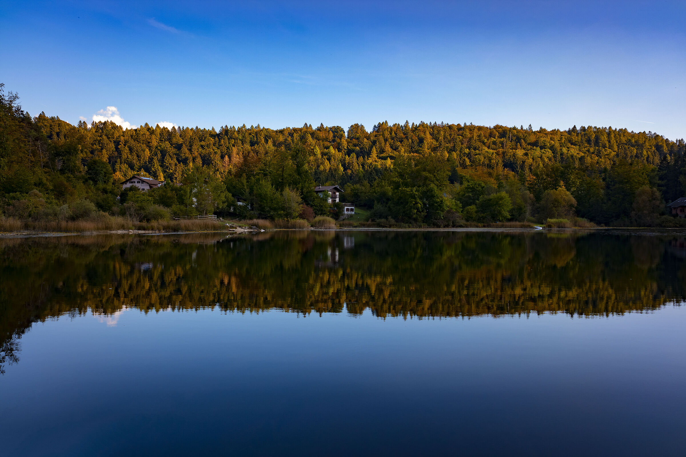 Crepuscolo autunnale al Lago di Cei
