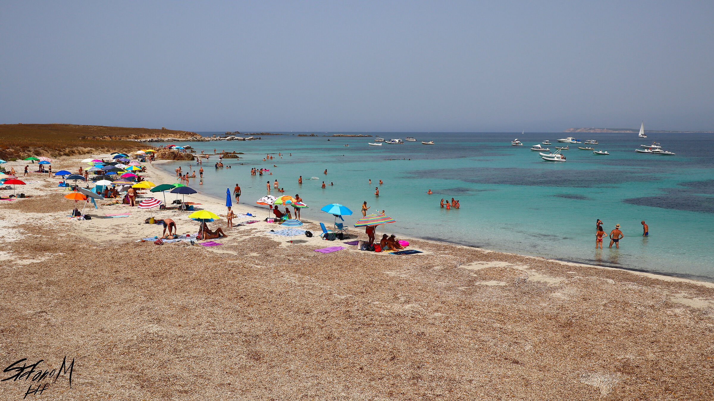 Beach of the island of Mal di Ventre