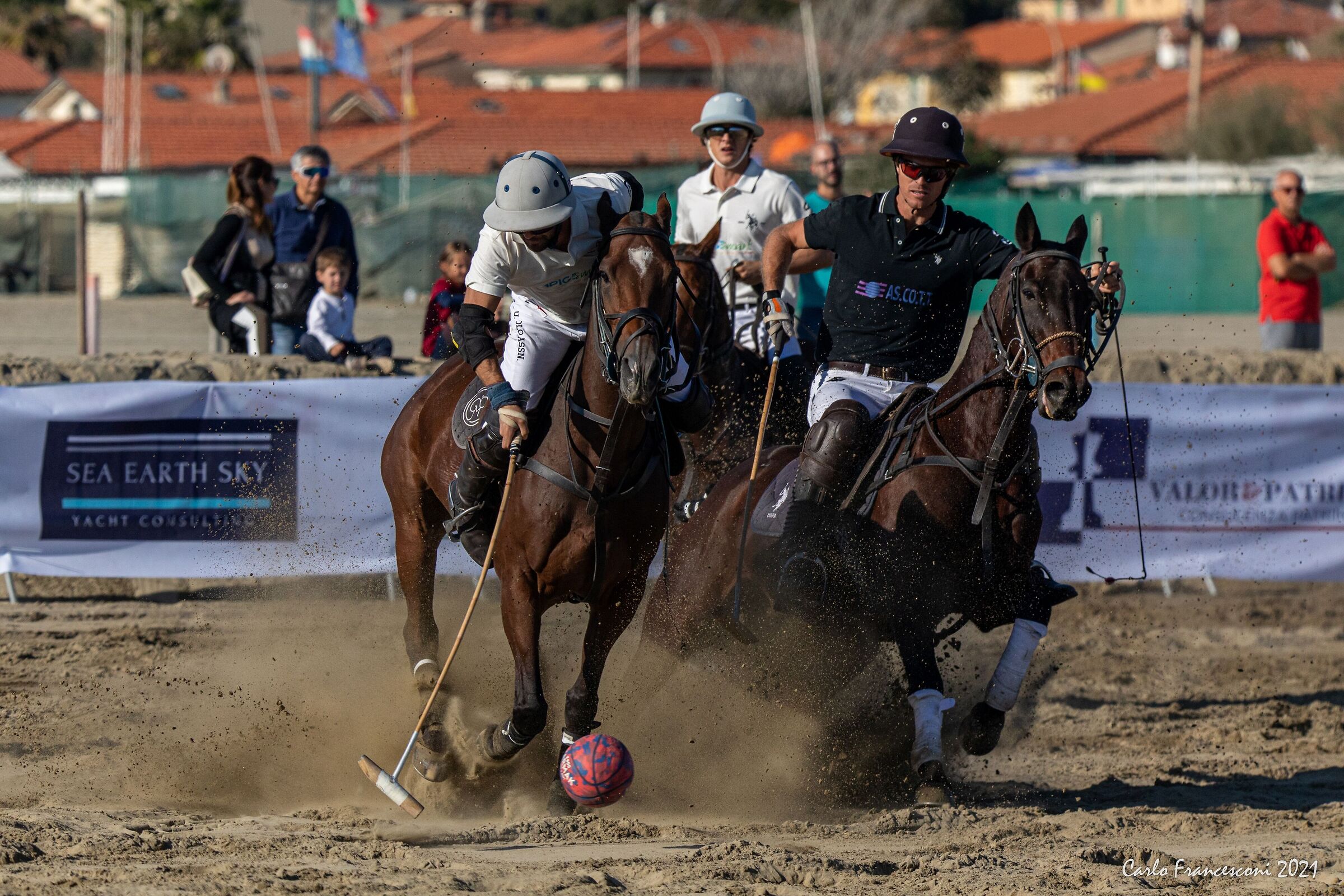 Polo a Cavallo a Marina di Pietrasanta