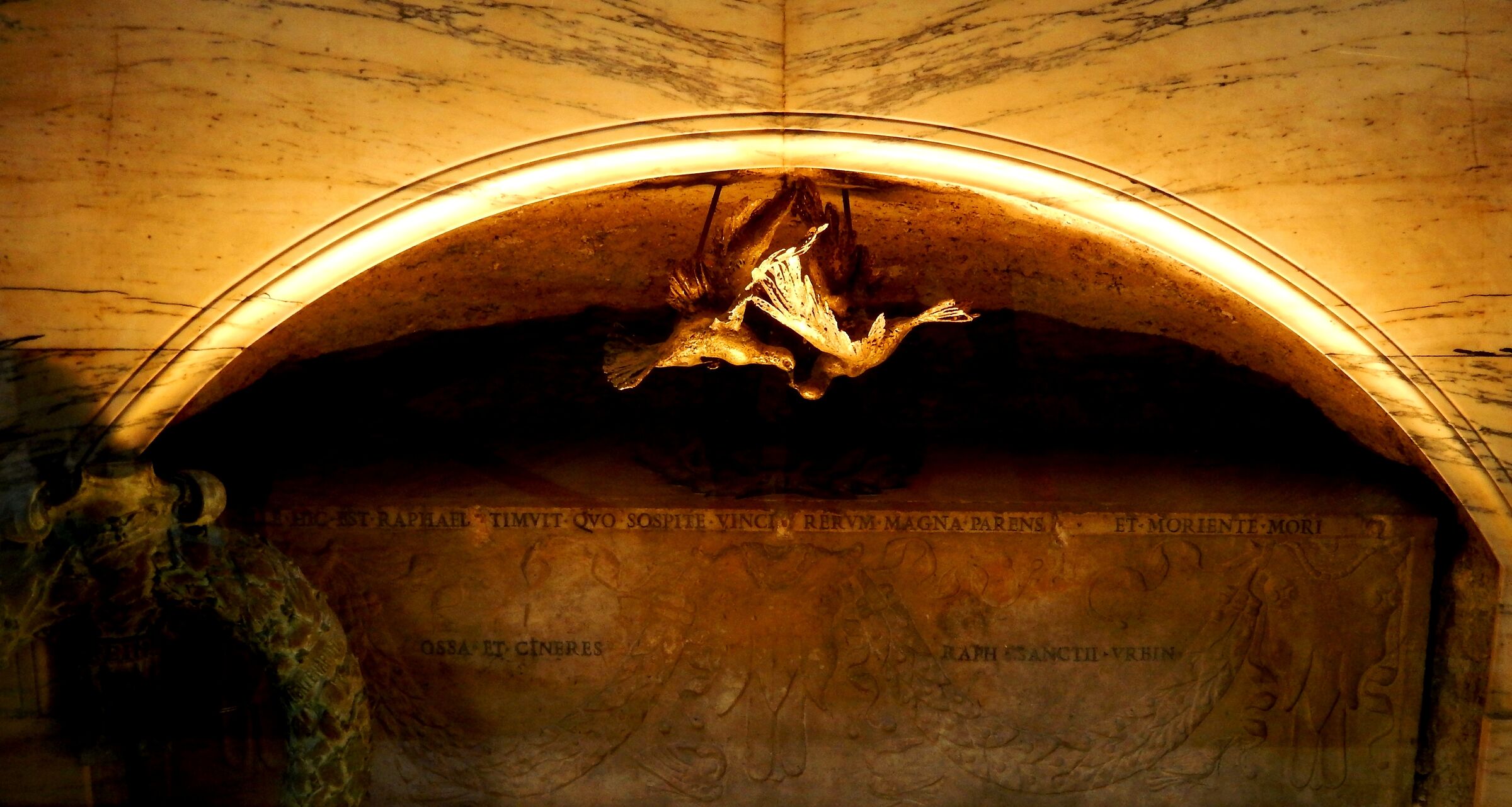 Pantheon - Tomba di Raffaello Sanzio