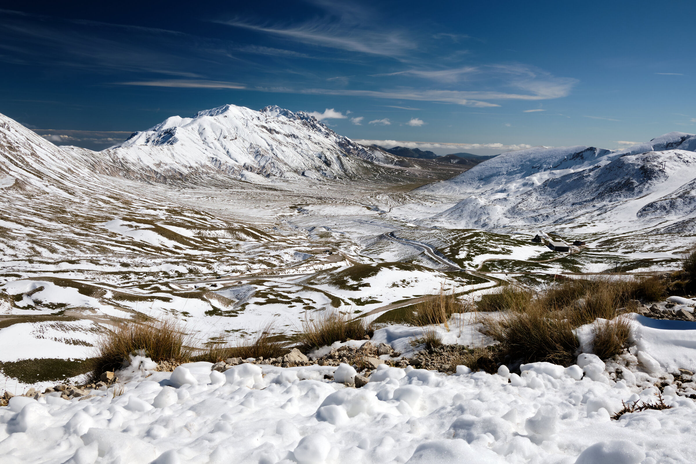 Campo Imperatore - view of the valley