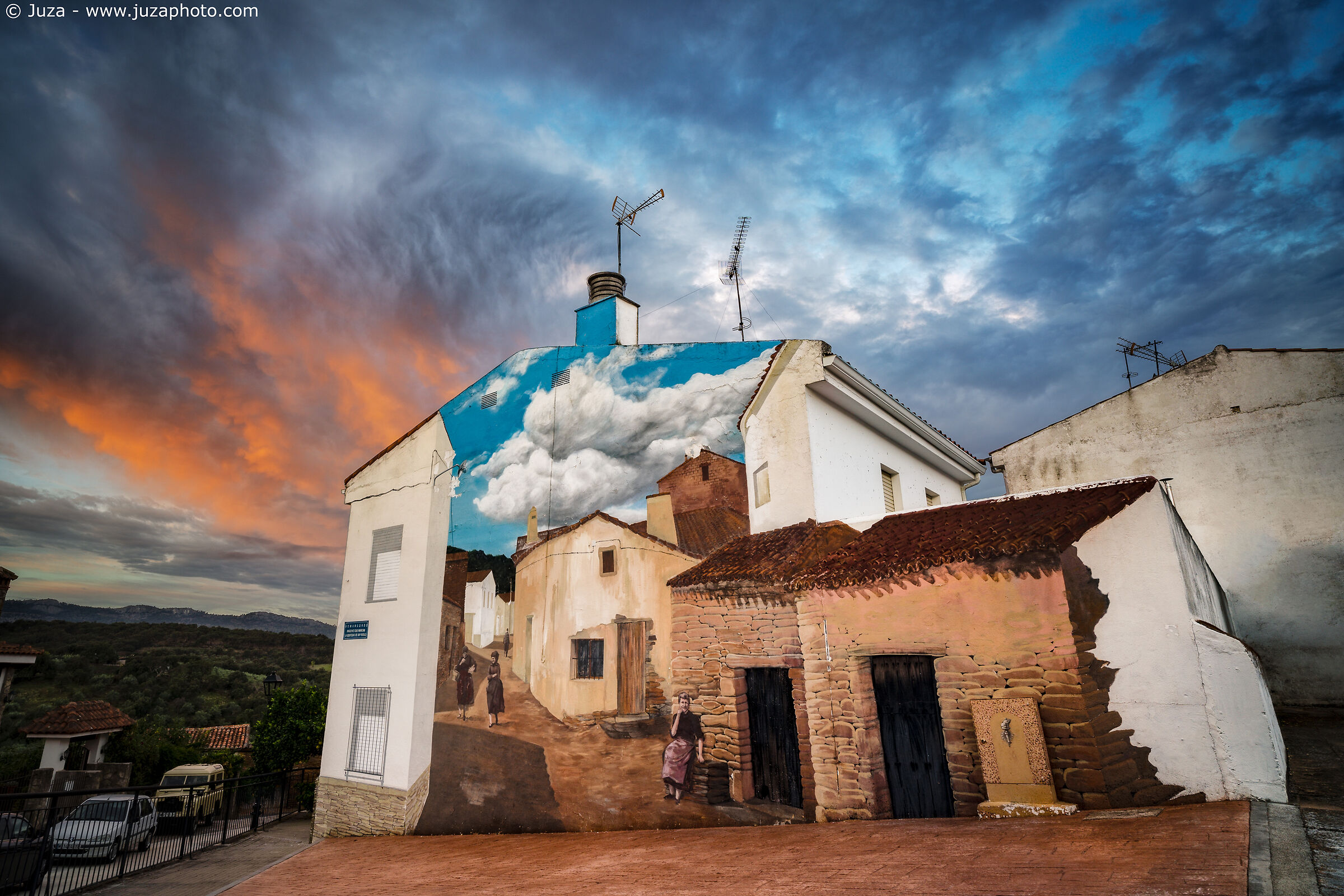 Romangordo, the painted village