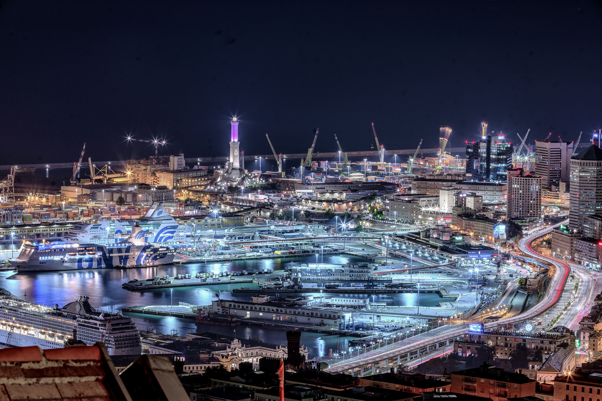 Genova di notte