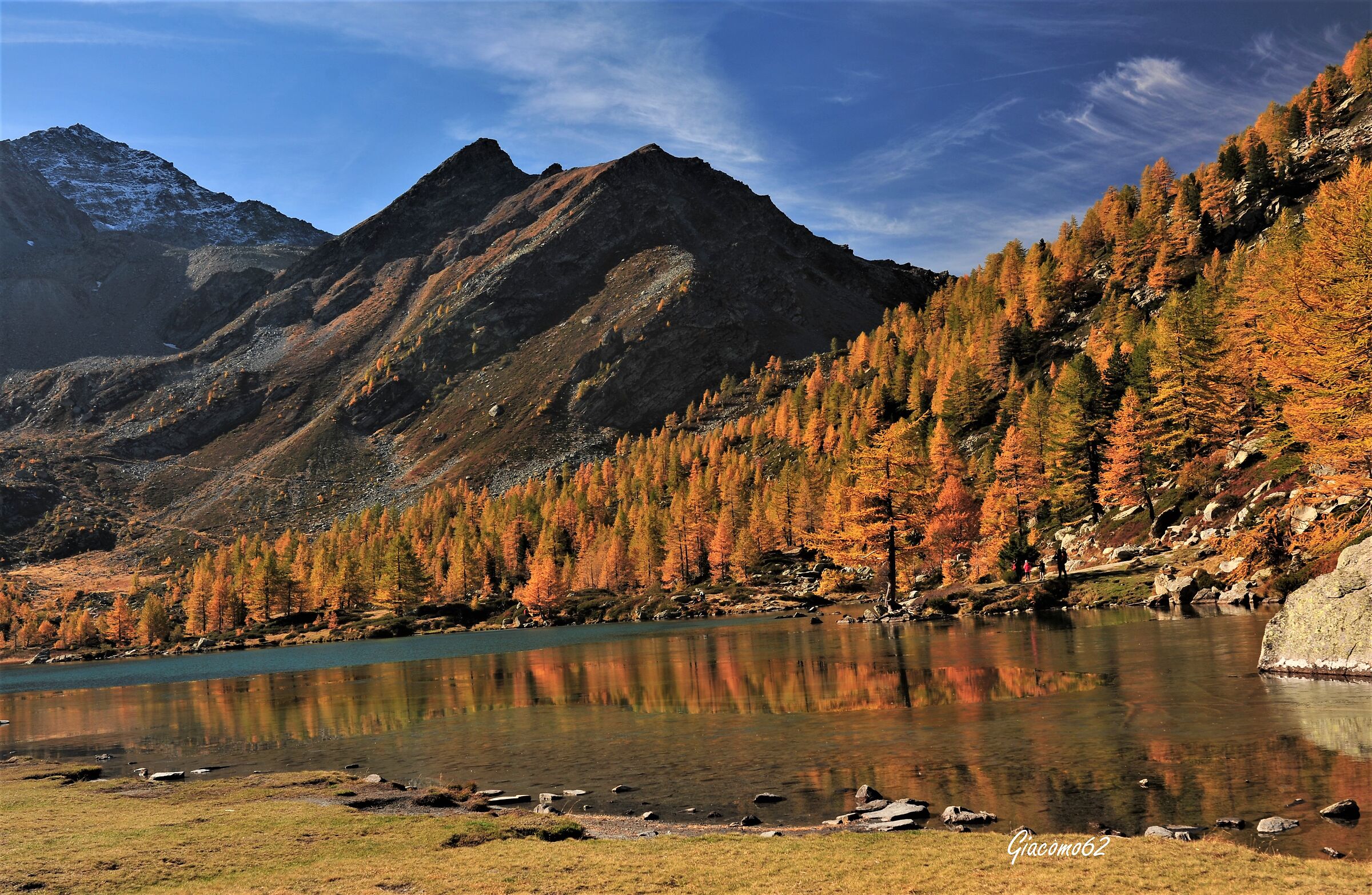 Tra acqua e larici...