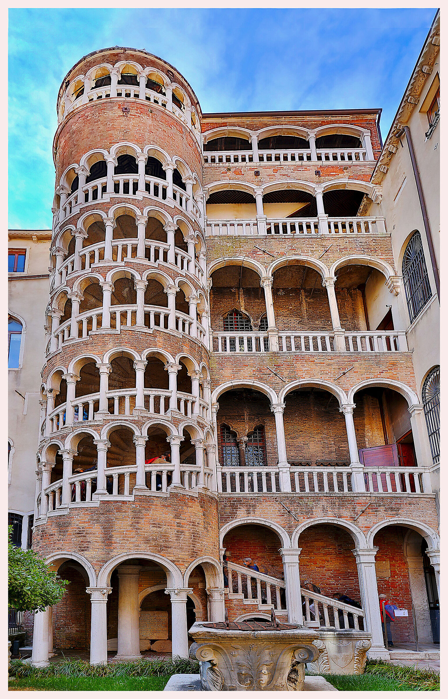 Scala Contarini Palazzo Del Bovolo