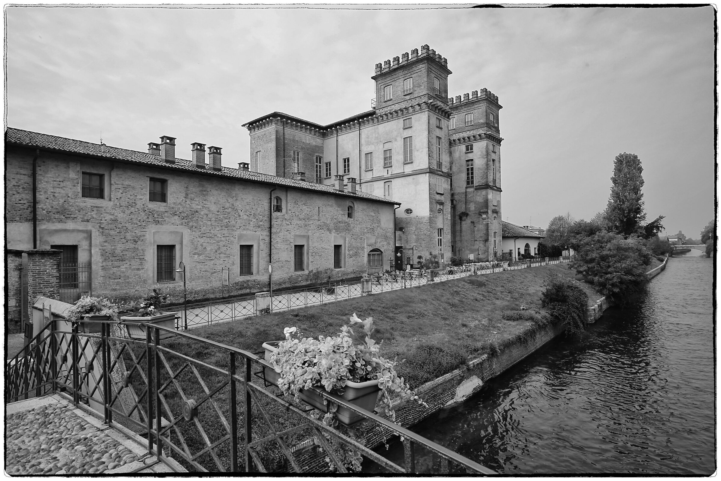 Palace on the Naviglio