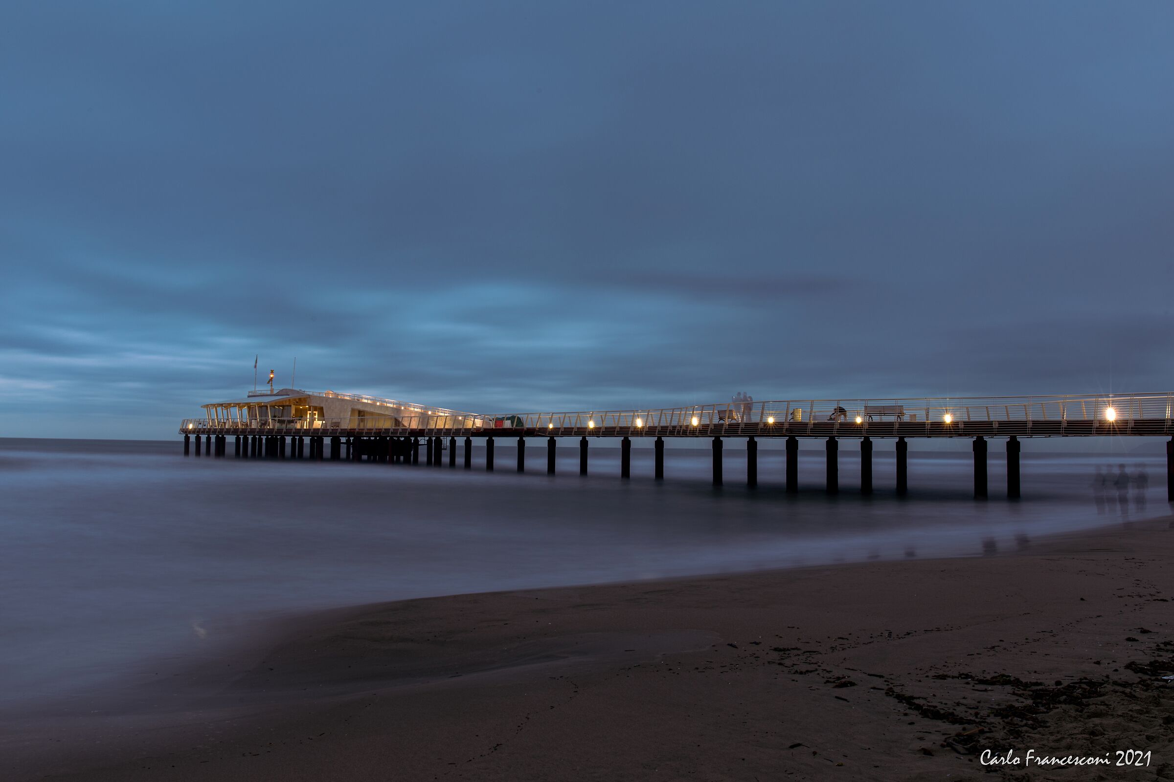 Pier Tonfano By night