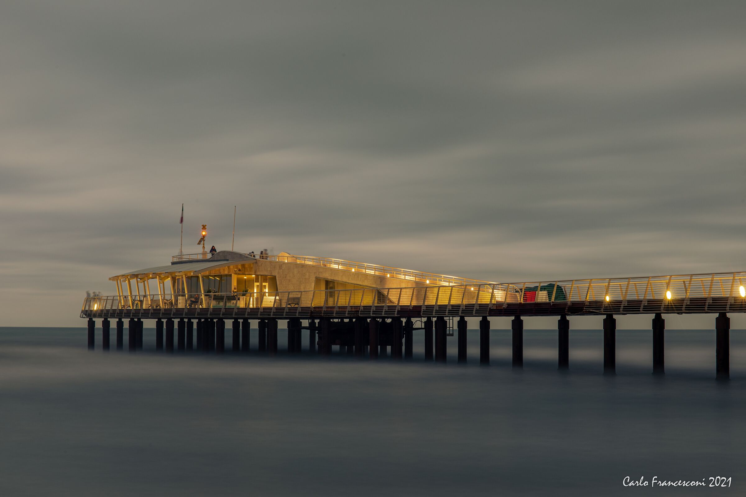 Pier Tonfano By night