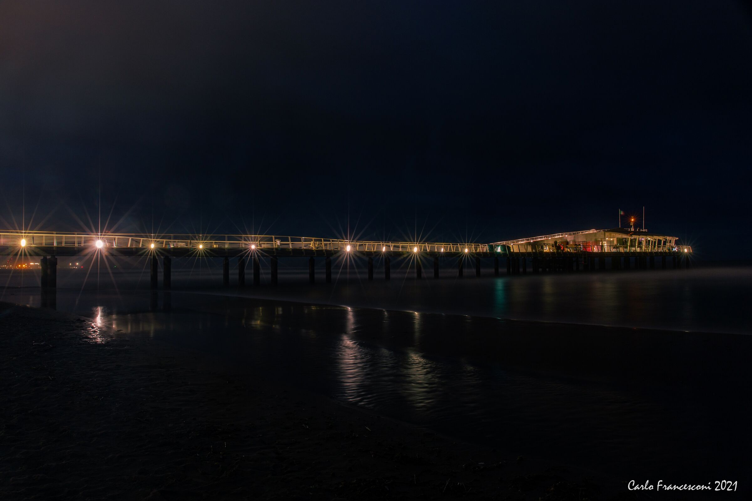 Pier Tonfano By night