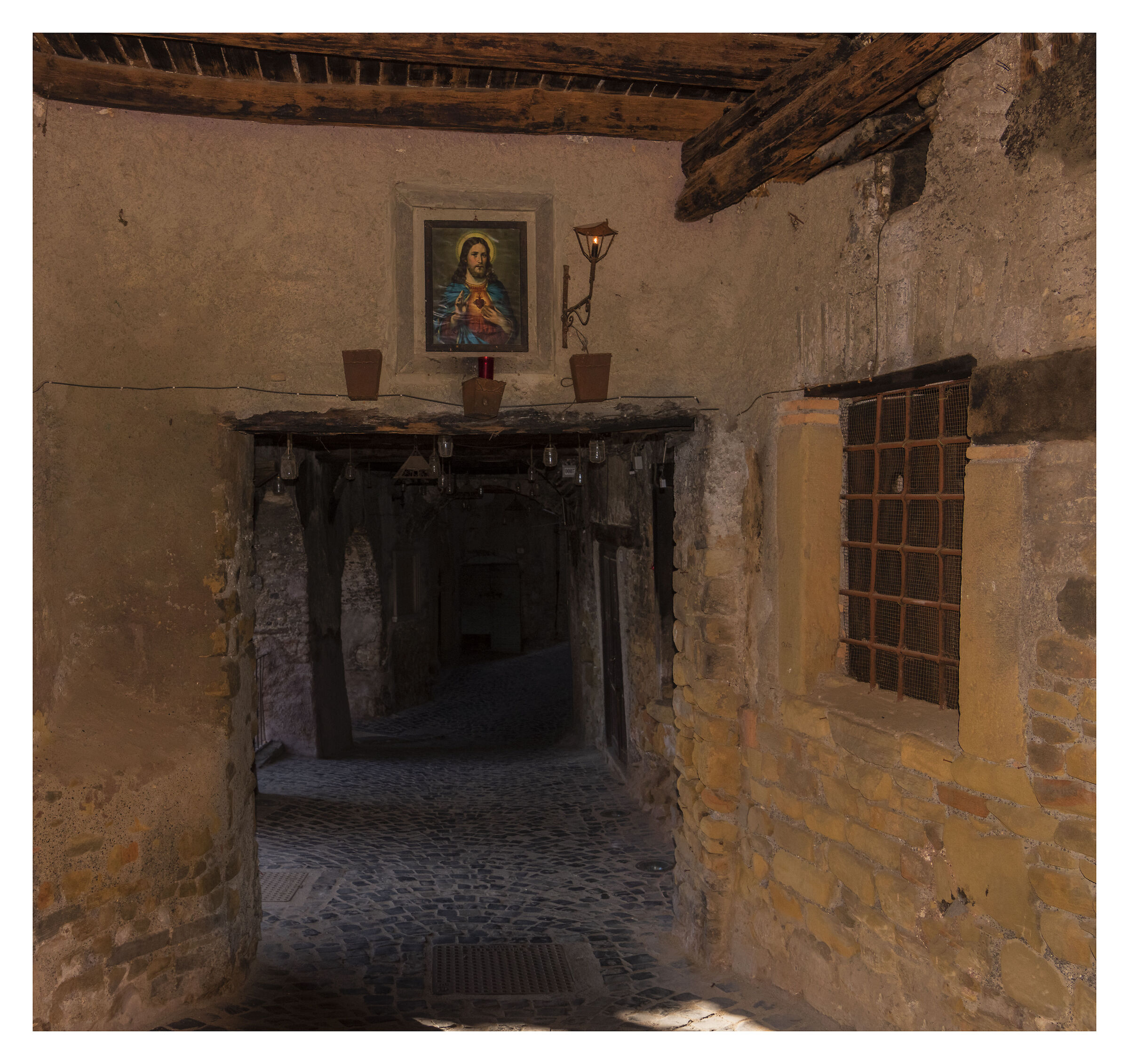 Devotional Sanvitese alley