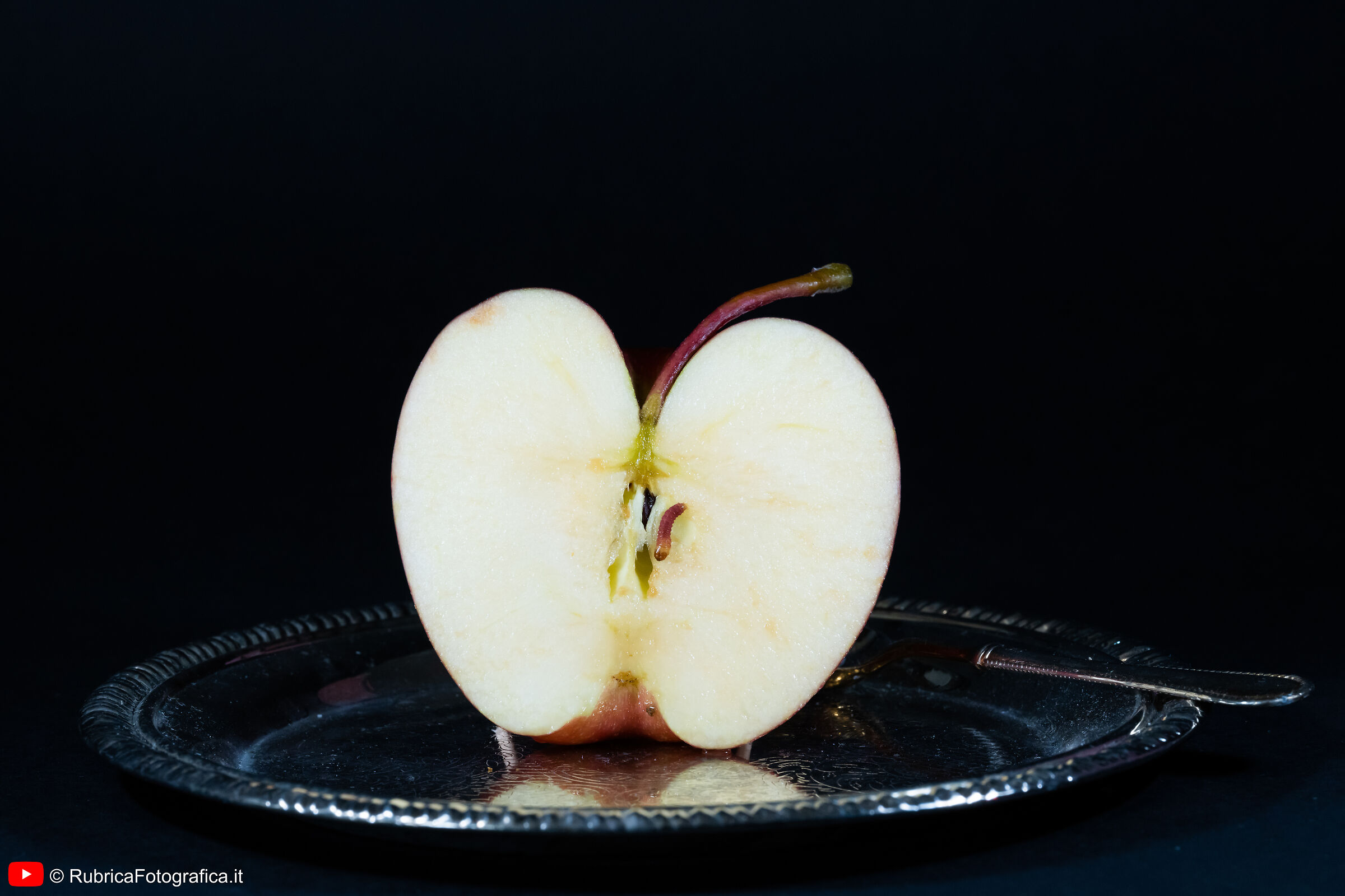 apple "inhabited" 01