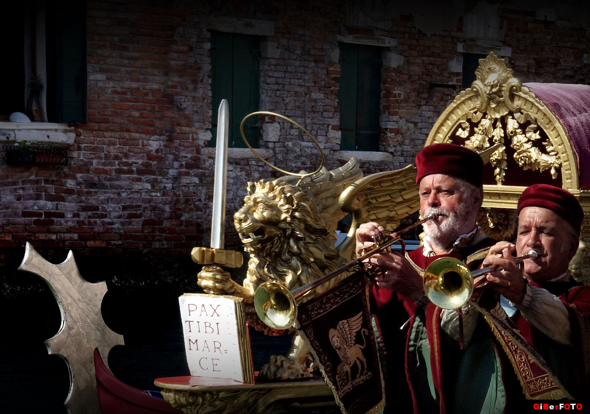 Breath to the "Trumpets" begins the Historical Regatta!