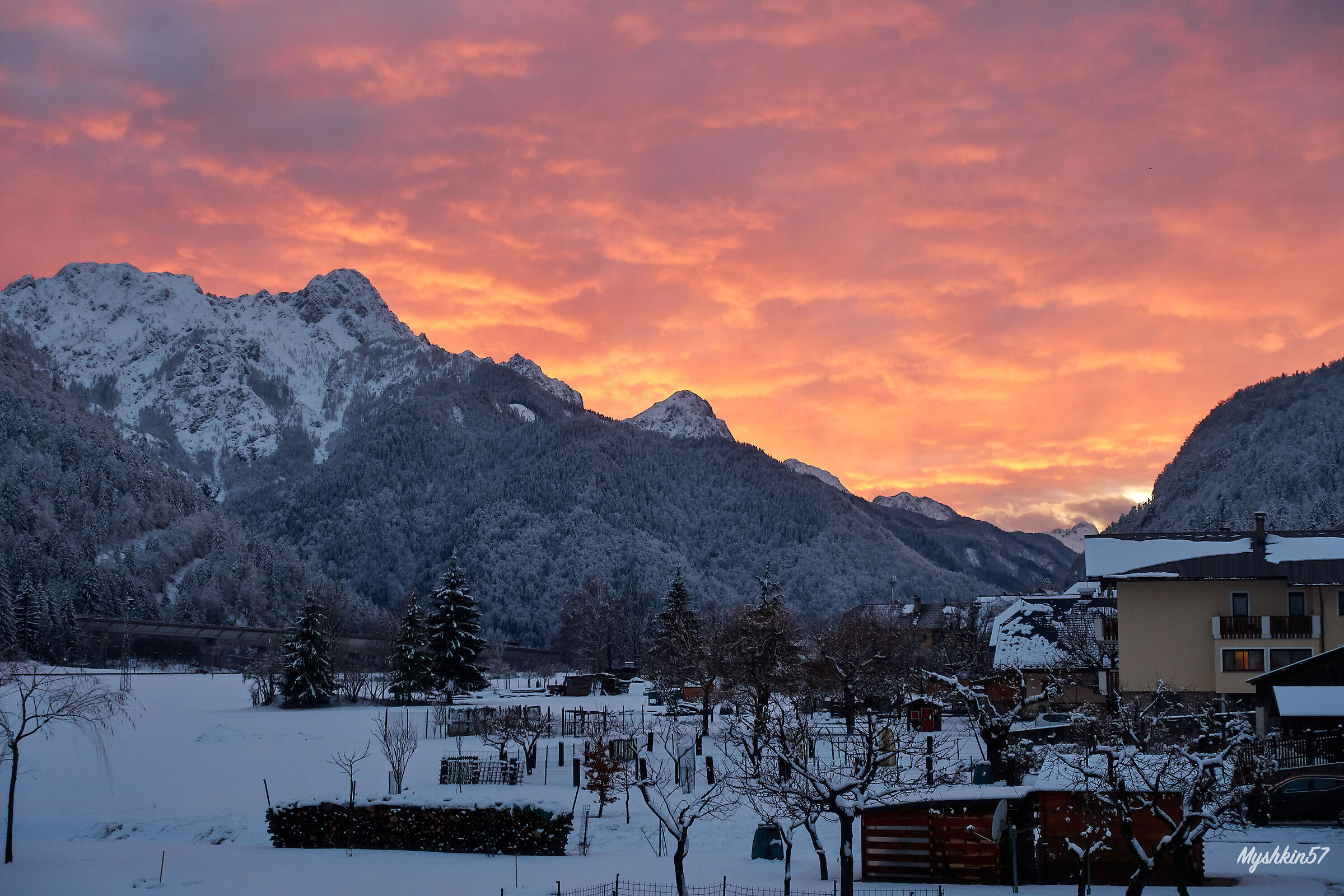 Ultimi bagliori, laggiù