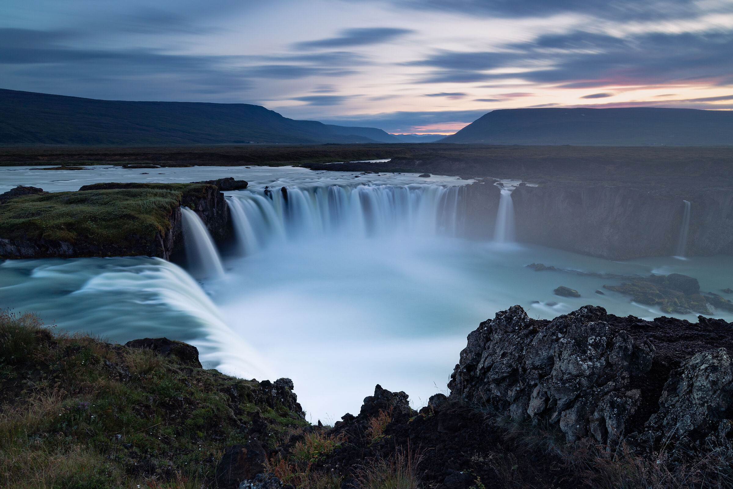Blue Hour a Godafoss