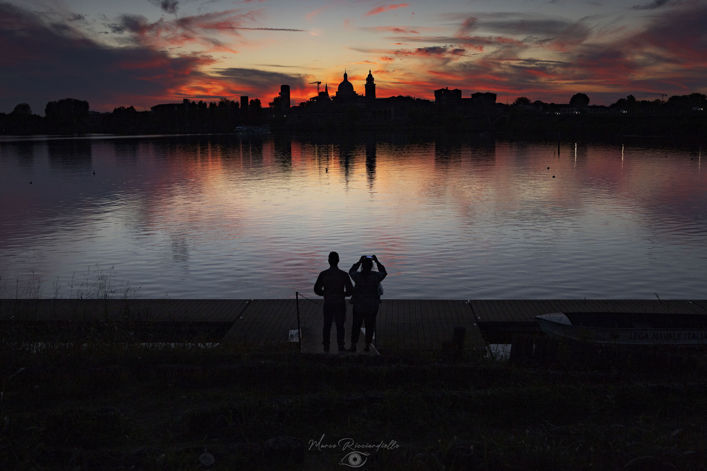 a sunset to forograph