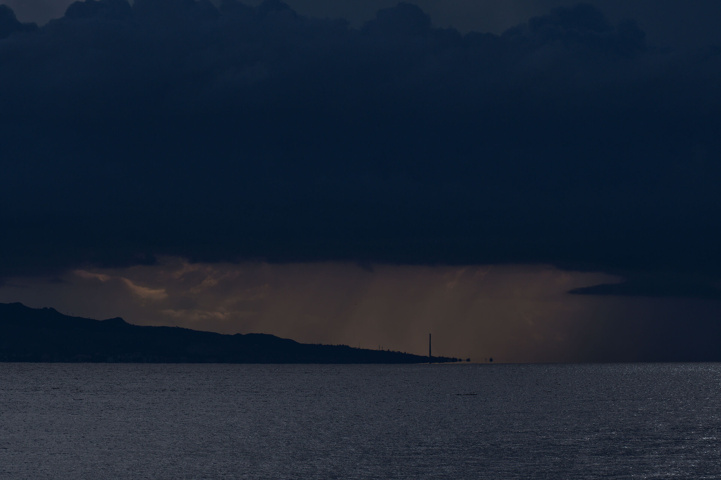 Tempesta sullo stretto