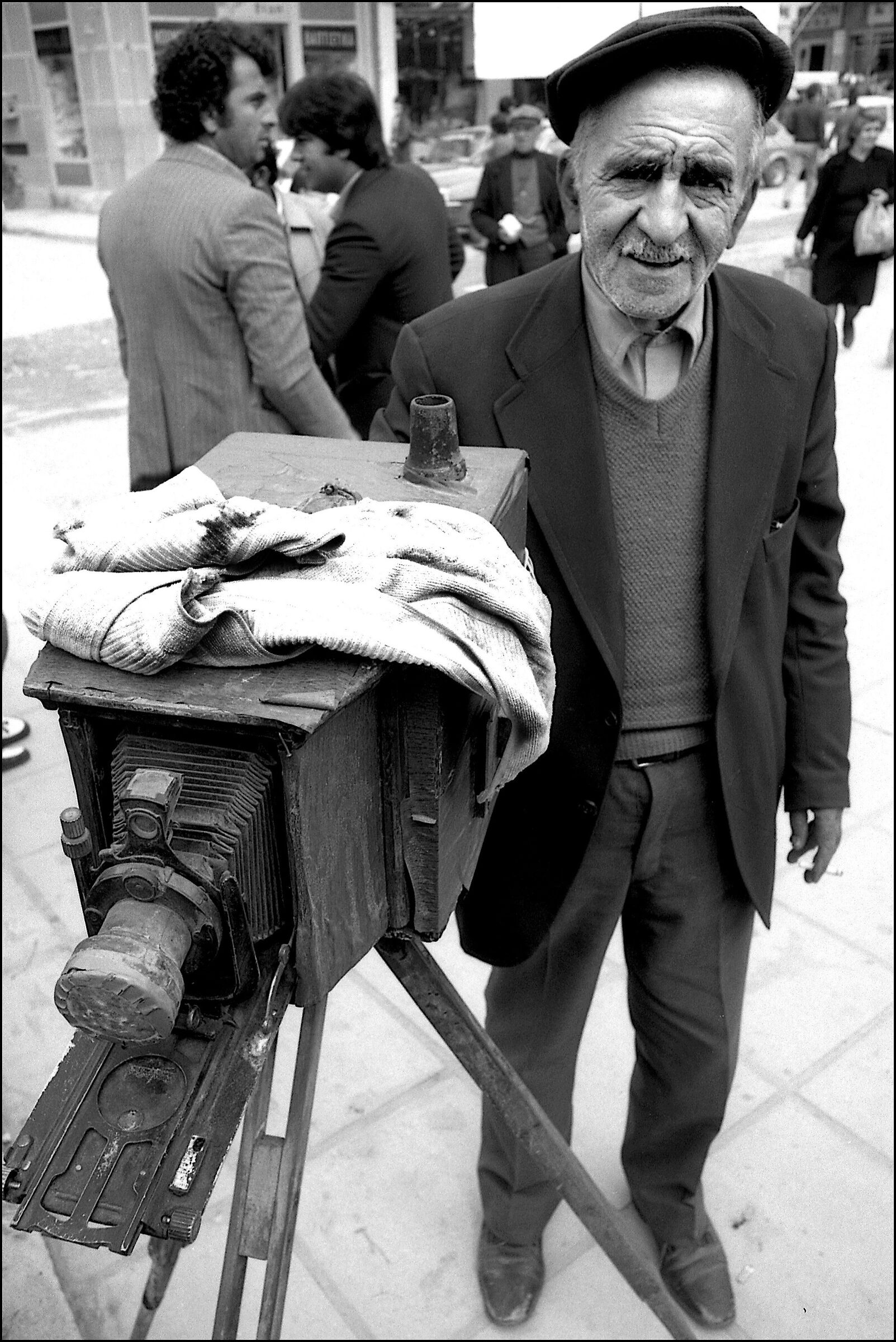 1984 - Greece "itinerant photographer"