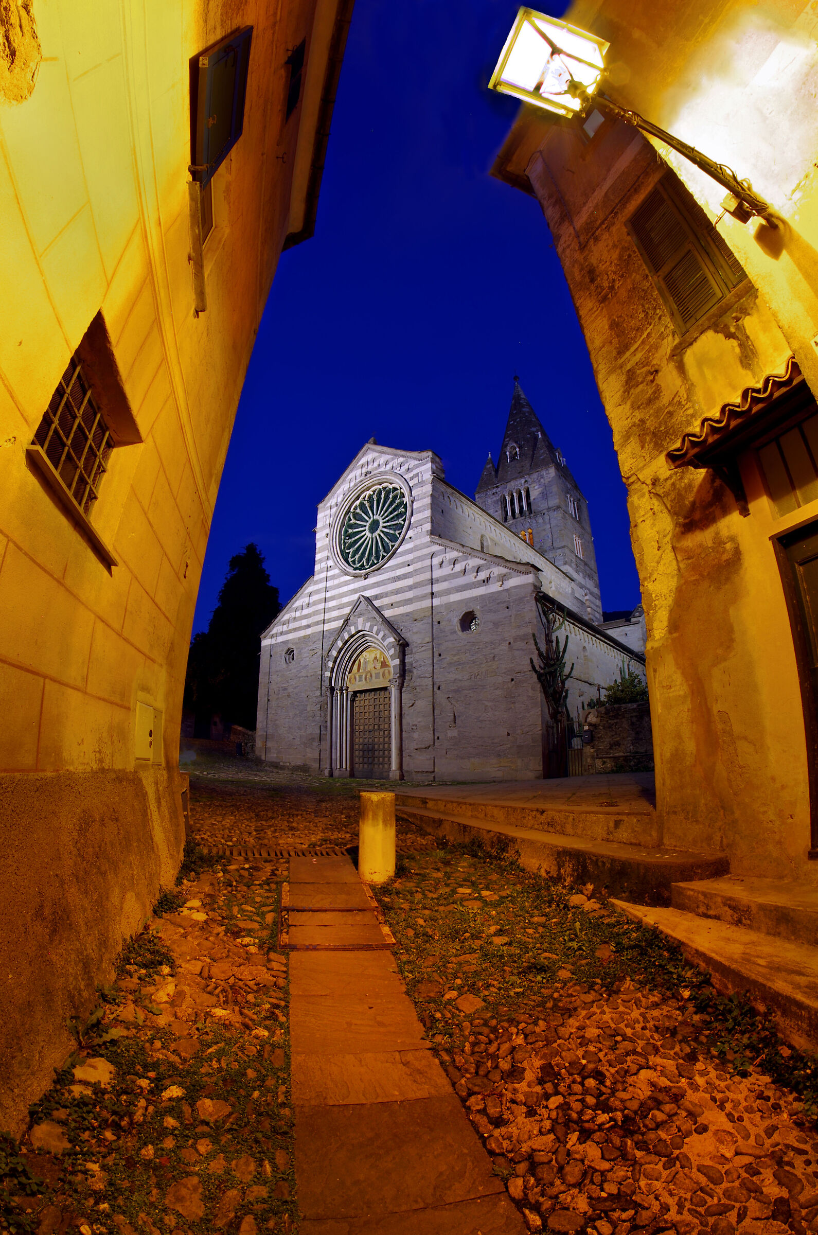 Basilica dei Fieschi - San Salvatore di Cogorno (ge)
