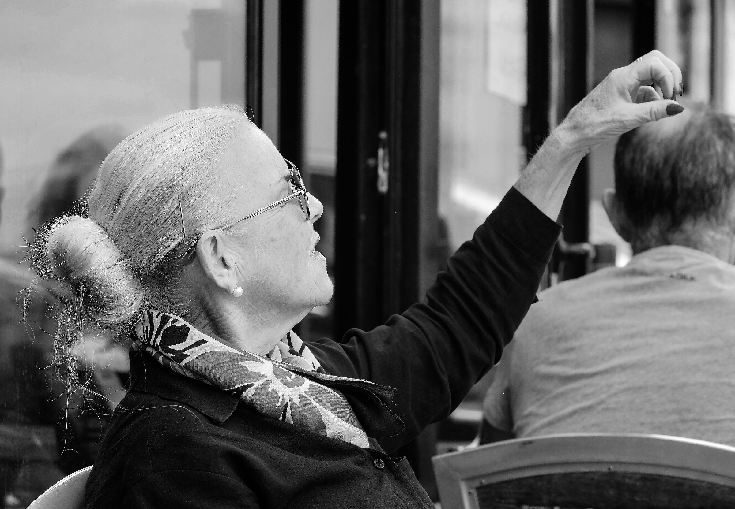 una grattatina, grazie..