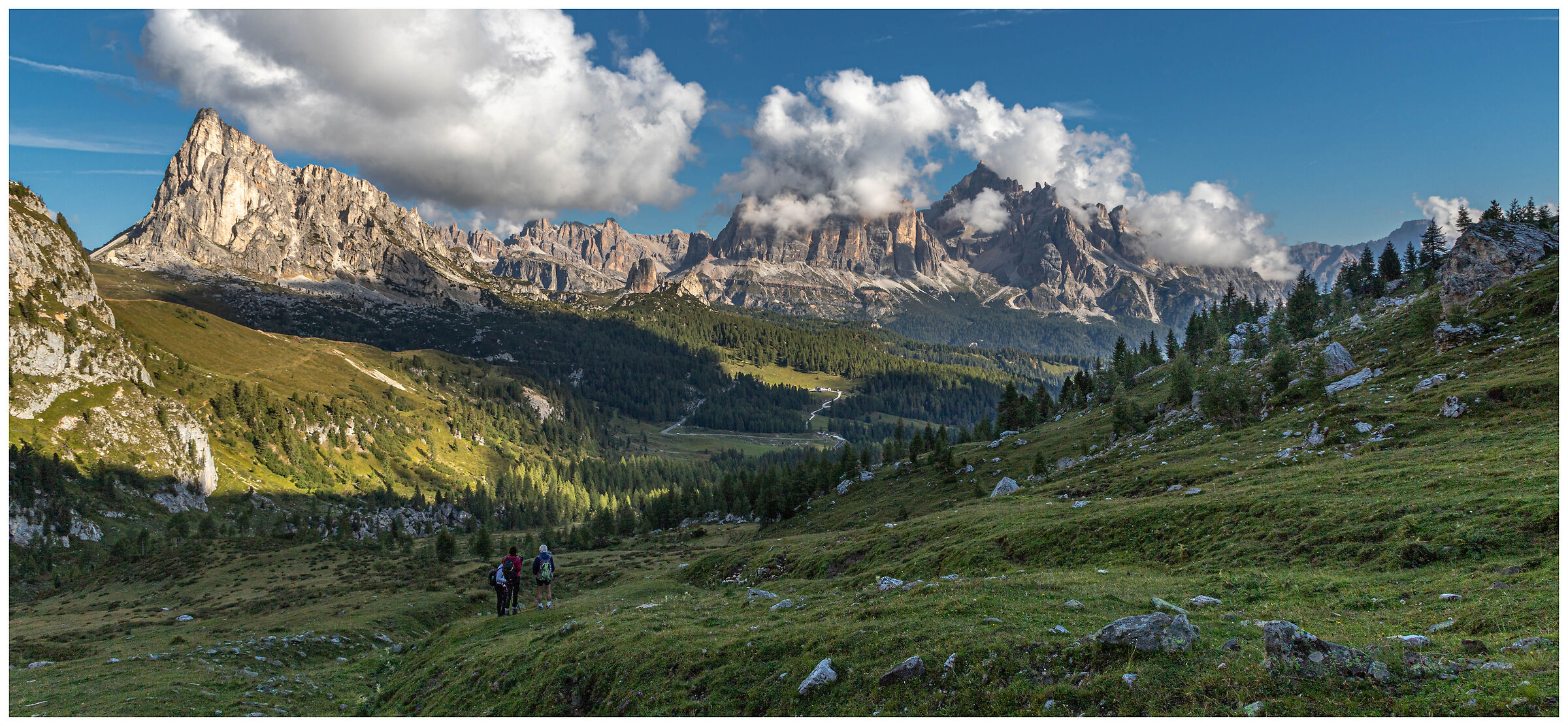 Salita Verso Forcella Giau.