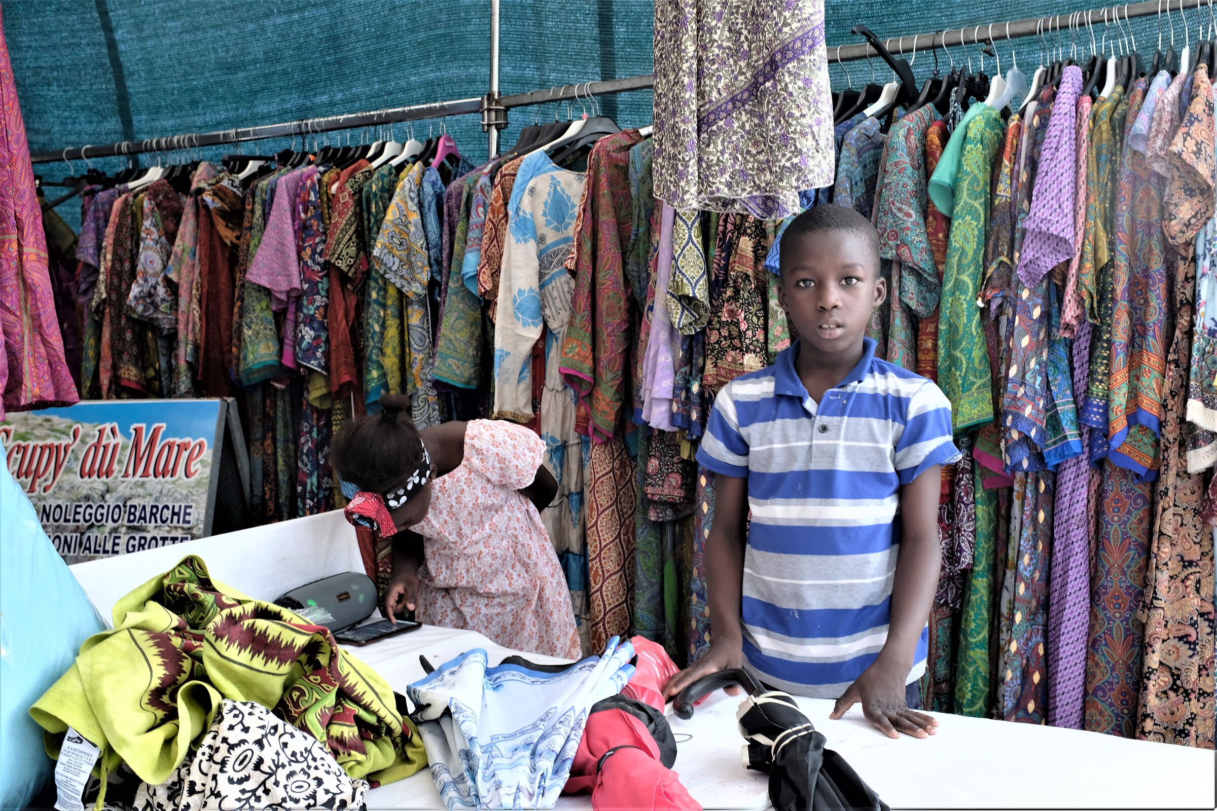 La bancarella, Leuca