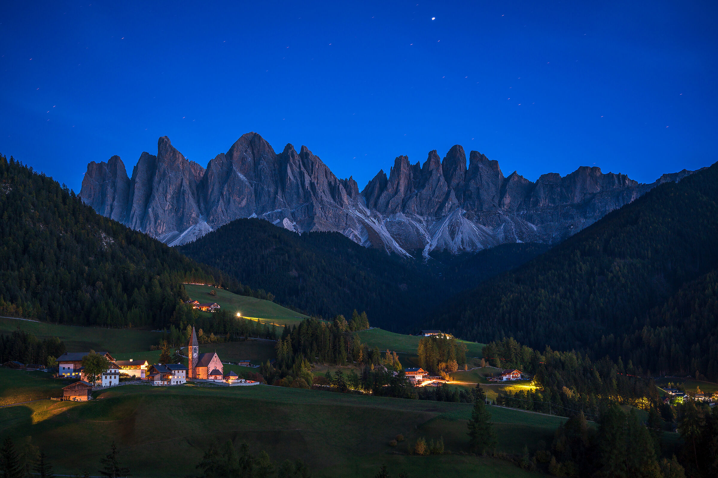 L'ora blu in Val di Funes