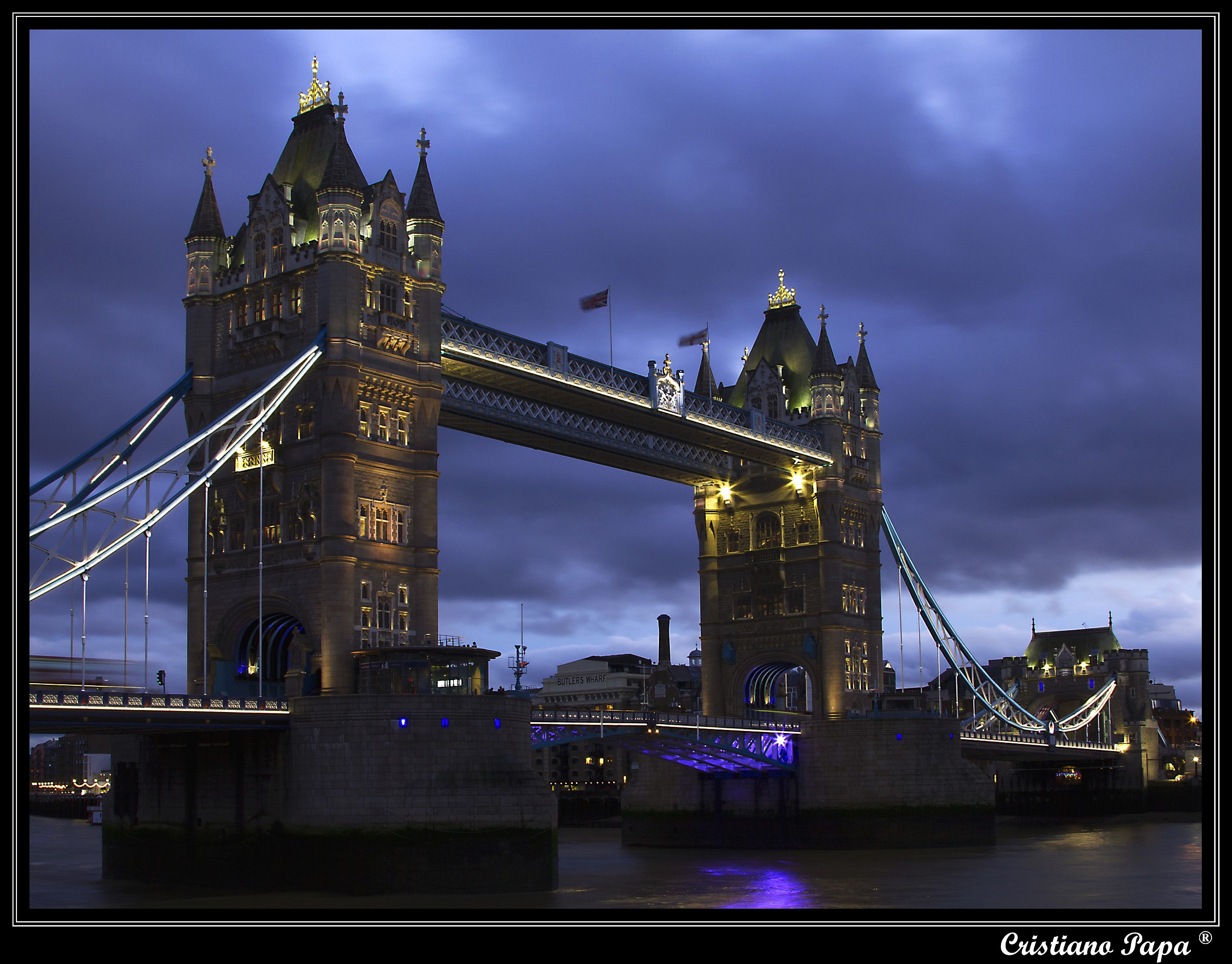 Tower Bridge Notturno
