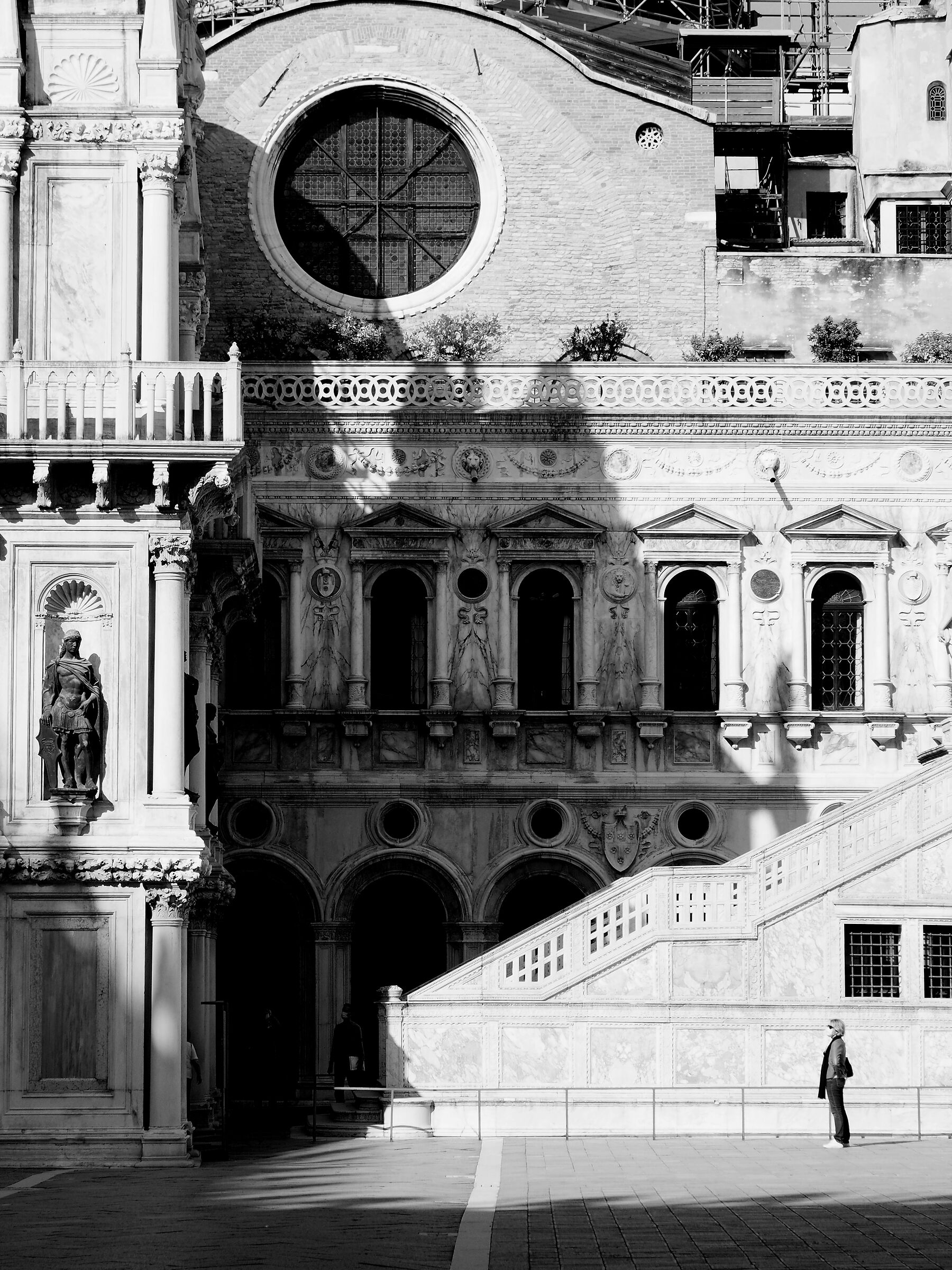 Rapporto con l'architettura