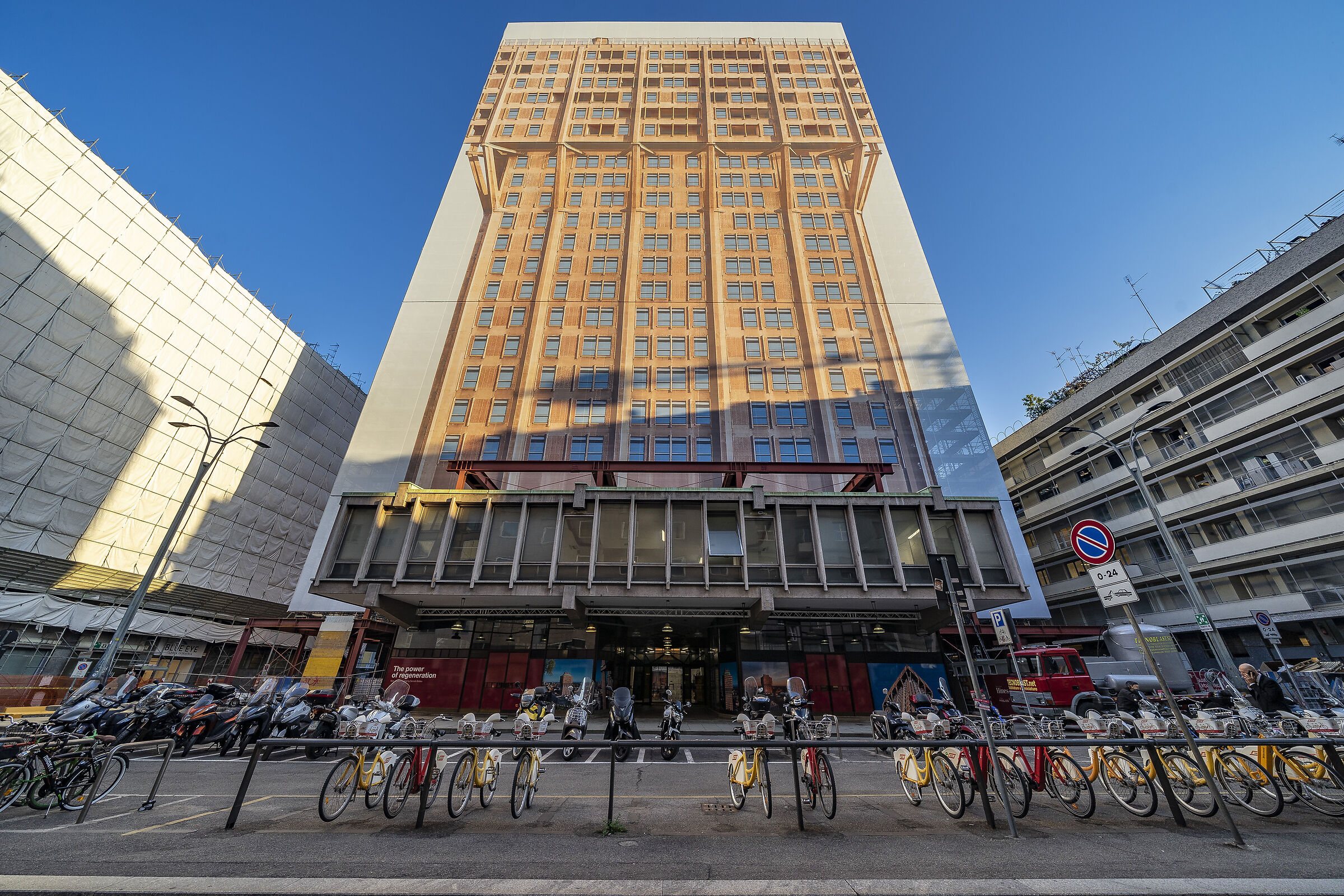 Restoration of the Velasca Tower-Wednesday 27/10/2021 17:30