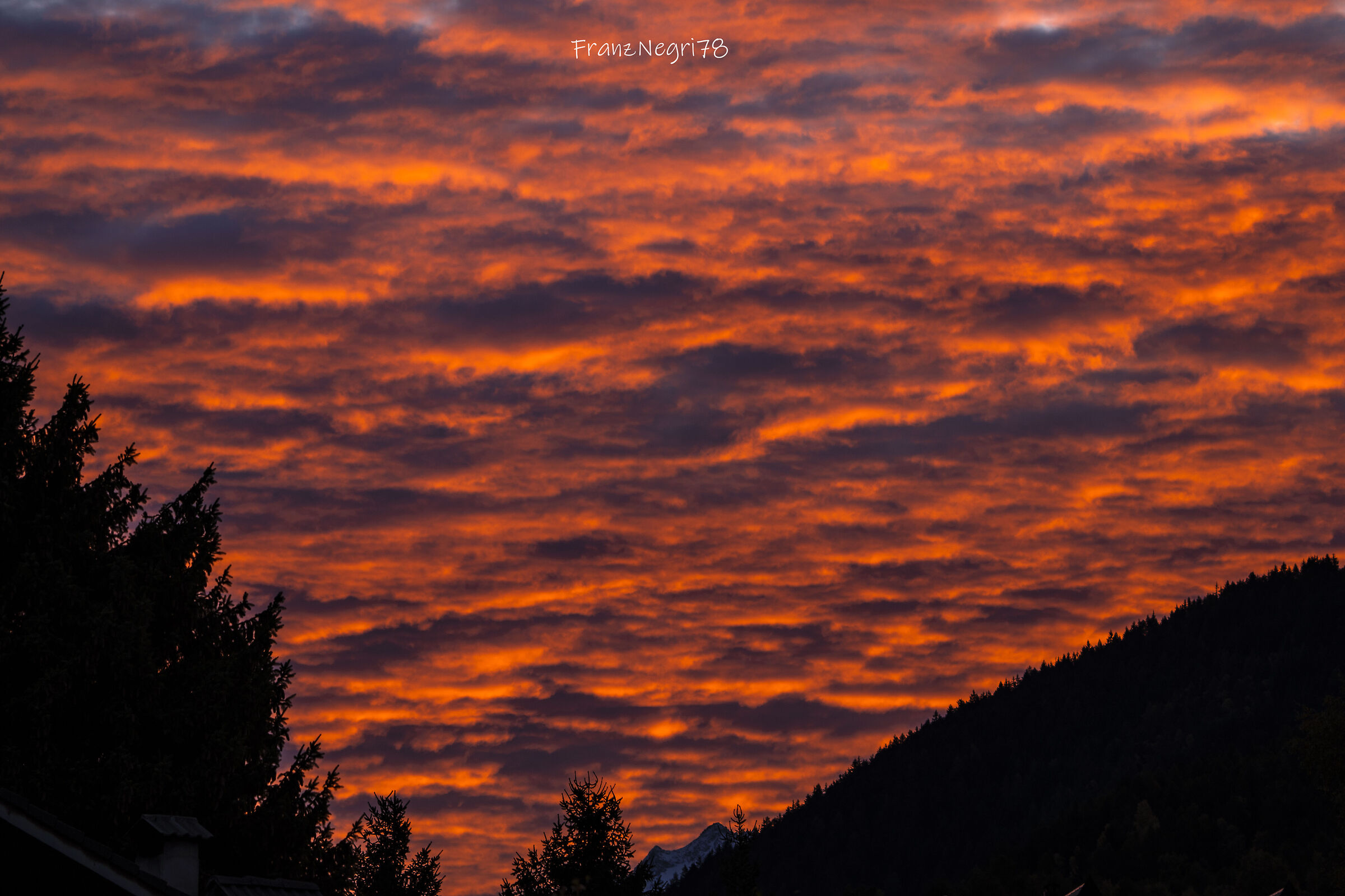 Tante  volte l'alba surclassa il tramonto.