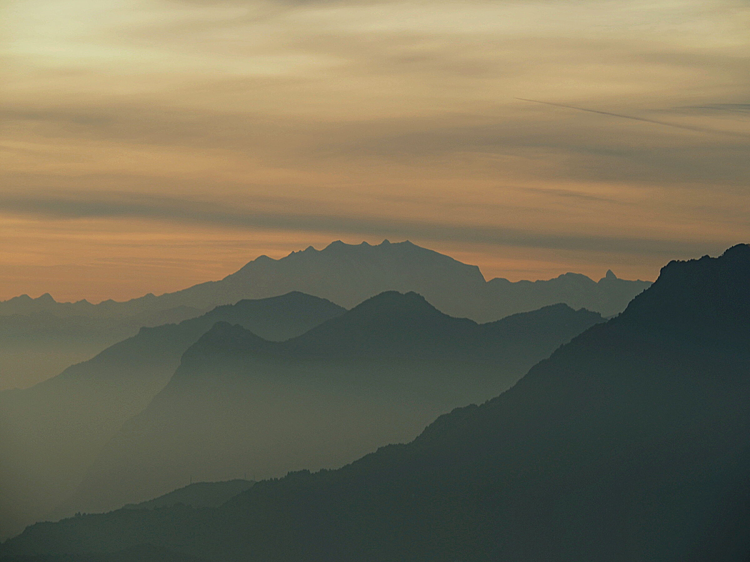 Laggiu' the Matterhorn .....