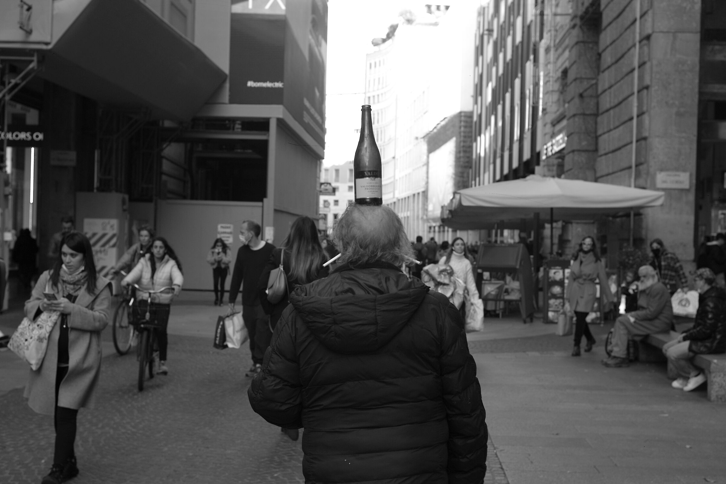 Trovate le rotelle che questo signore ha perso!!