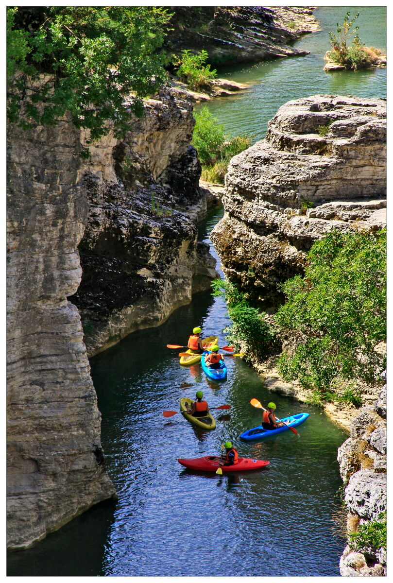 Canoeing along the canyon of the Marmitte dei Giganti_3