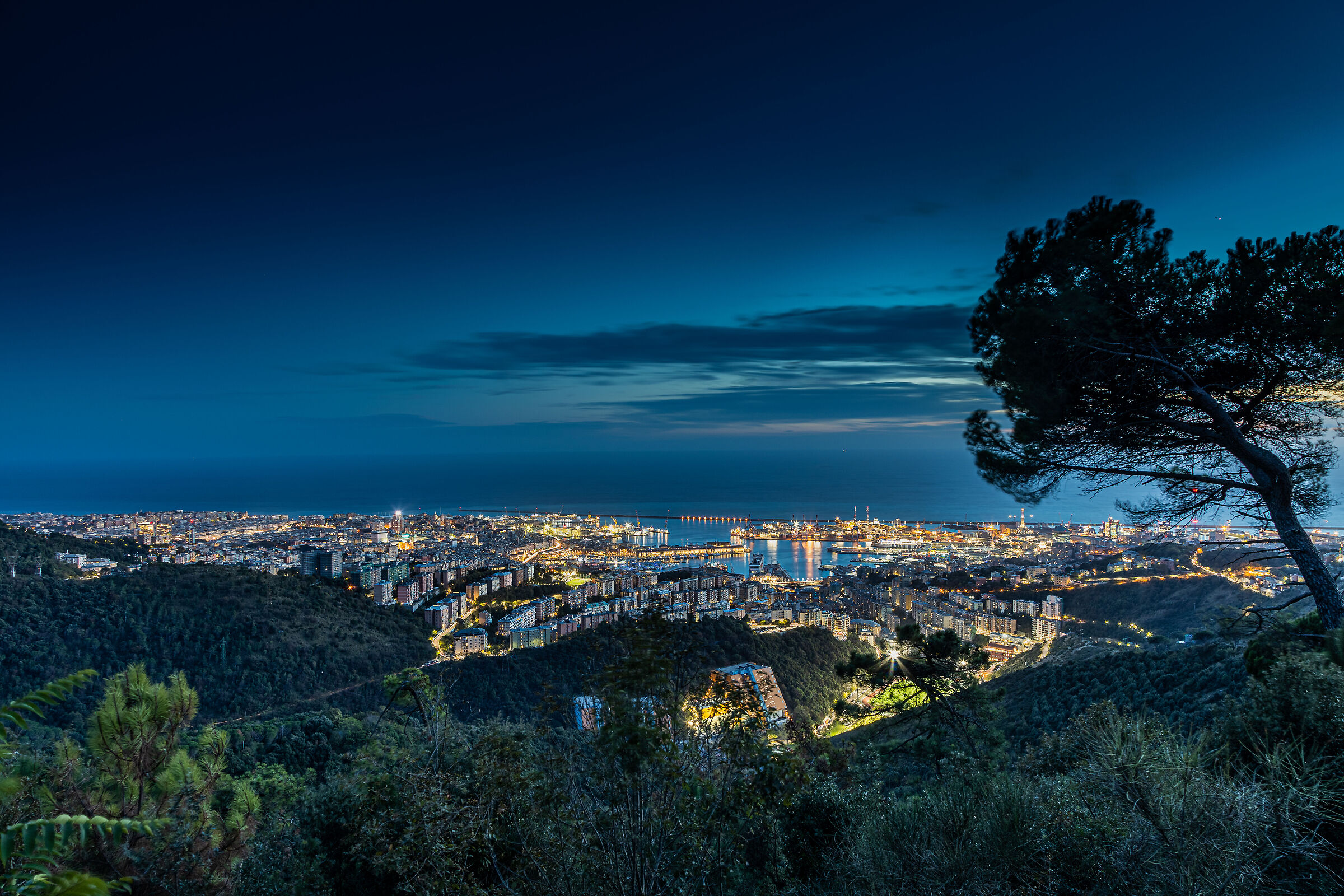 Ora blu dal Parco delle Mura - Genova